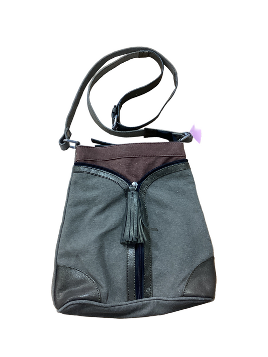 Crossbody By Cmc In Grey, Size:Small