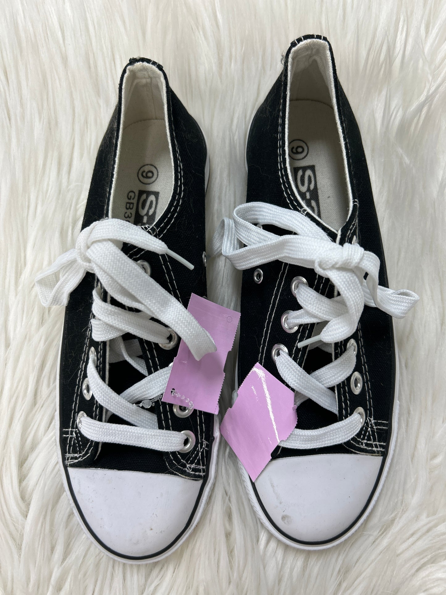 Shoes Flats By Clothes Mentor In Black, Size:9
