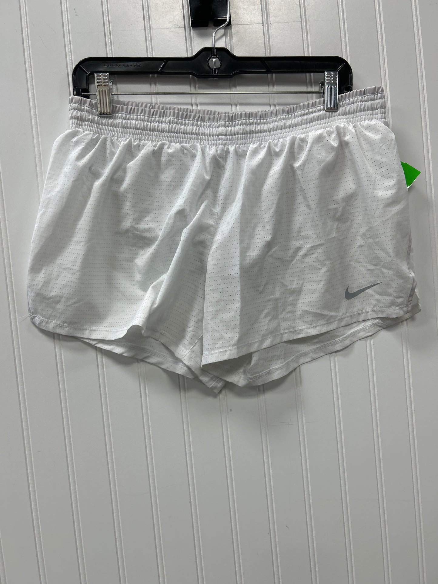 Athletic Shorts By Nike Apparel In White, Size:L