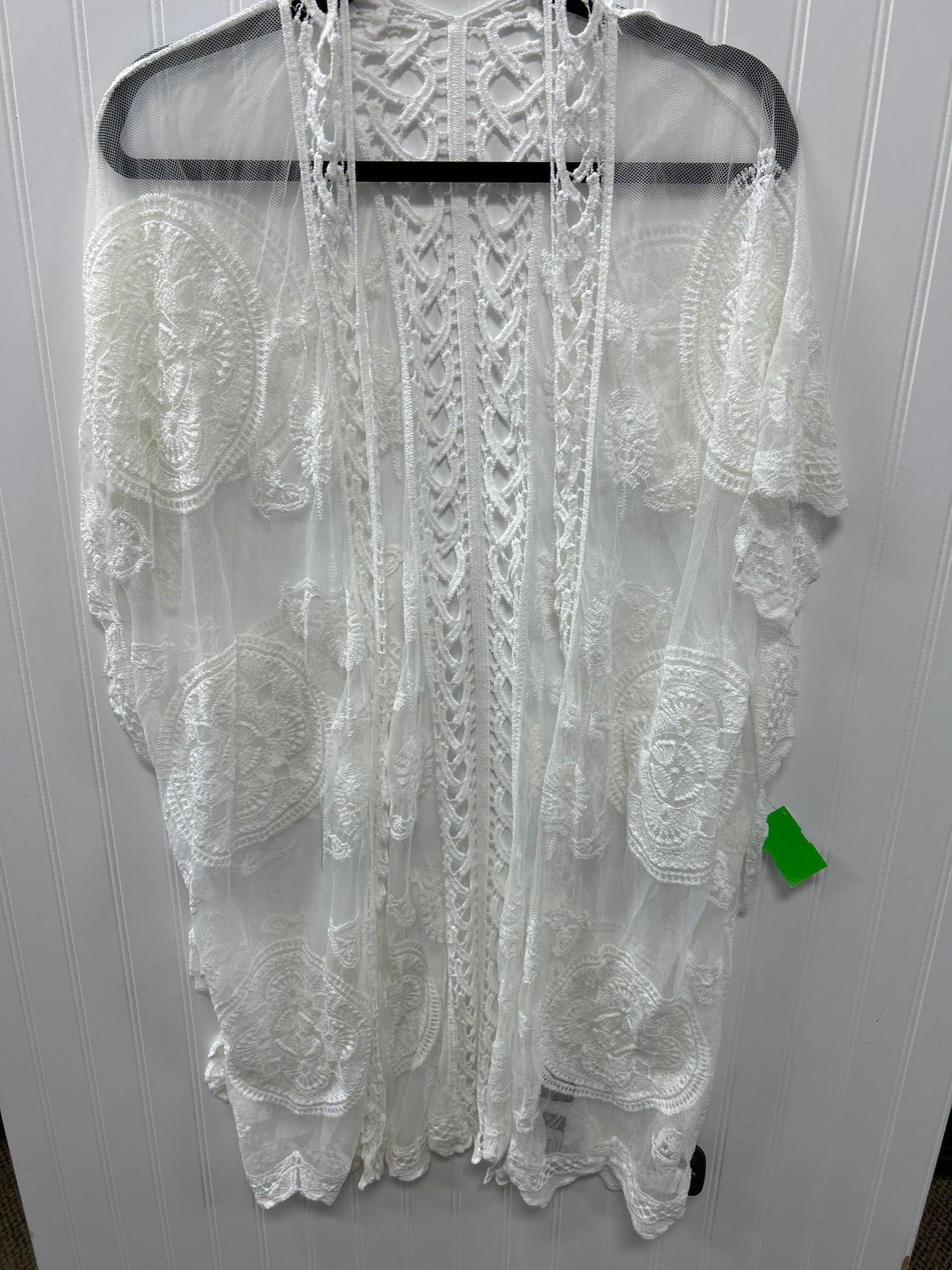 Kimono By Cmc In White, Size:Osfm