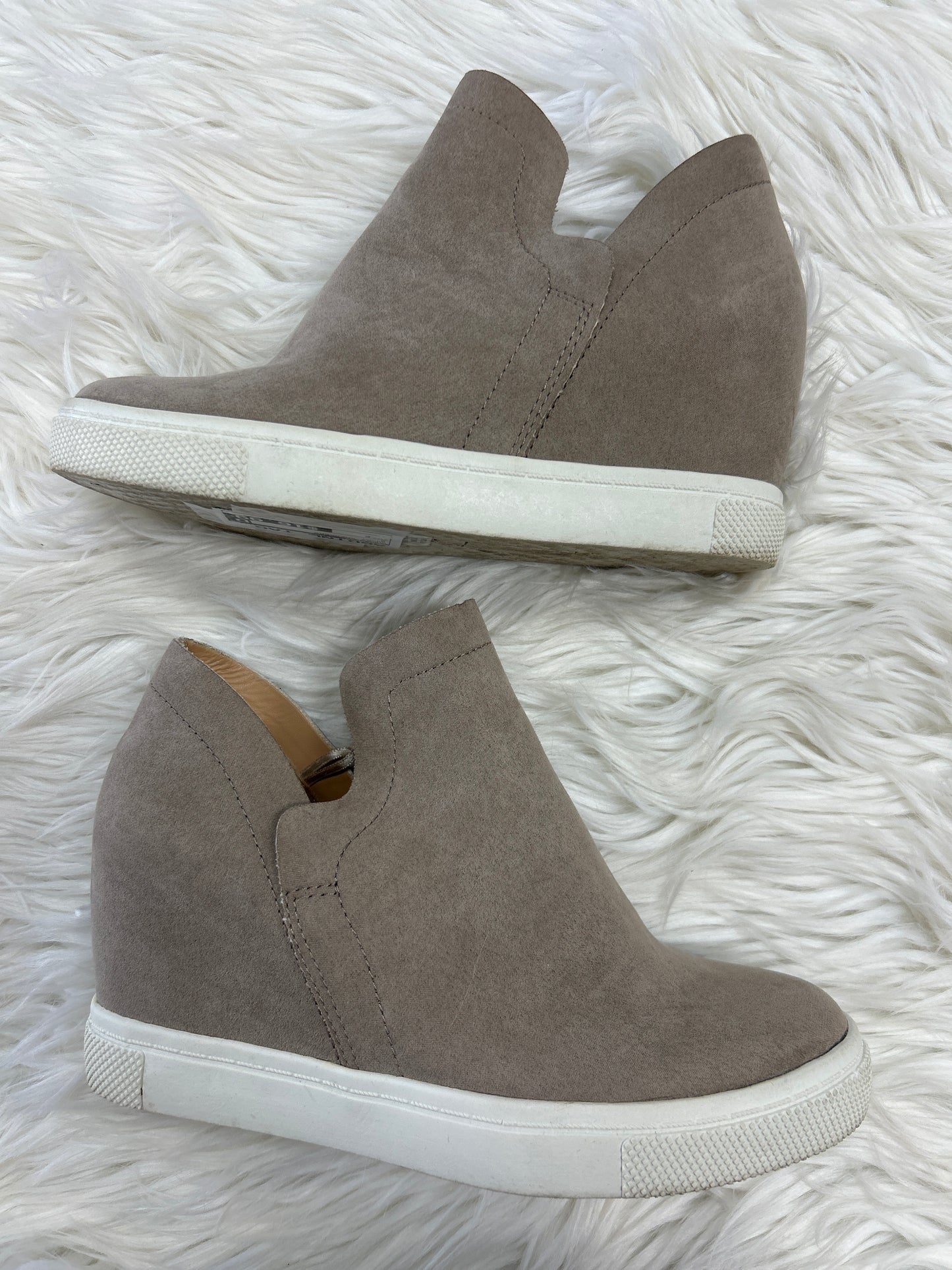 Shoes Sneakers By Express In Brown, Size:8