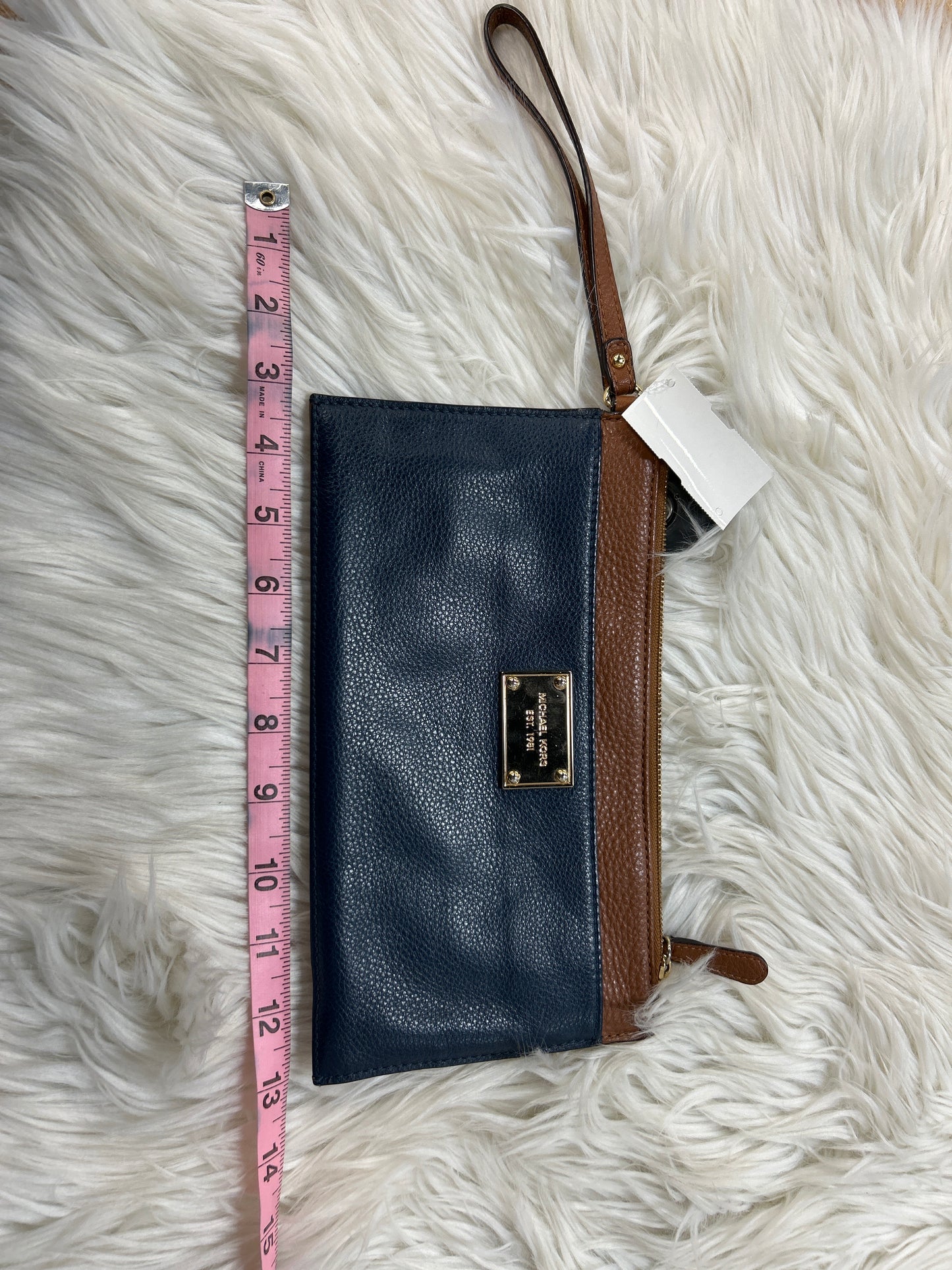 Clutch Designer By Michael Kors In Blue, Size:Small