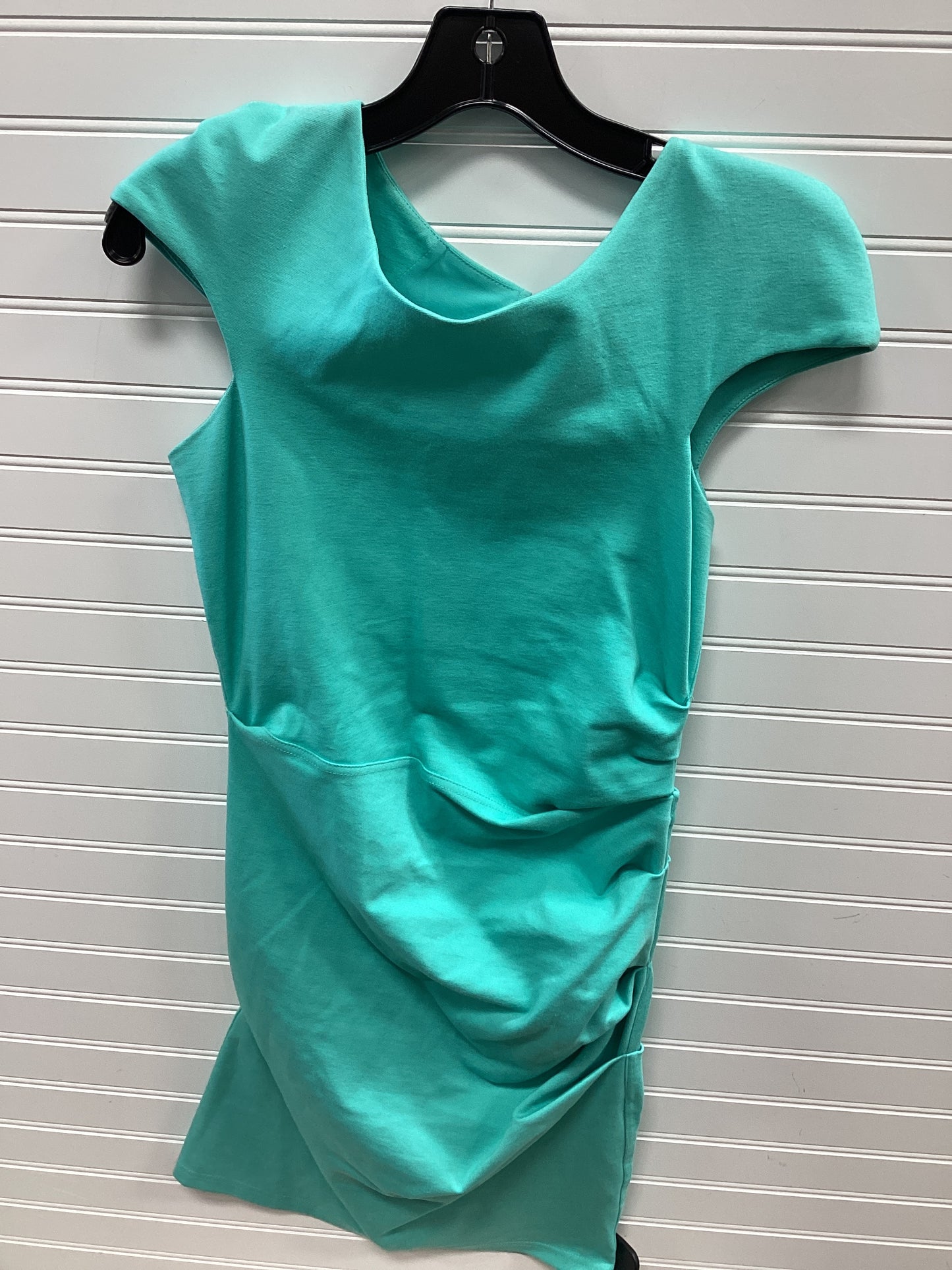 Dress Casual Short By Talulah In Green, Size:M