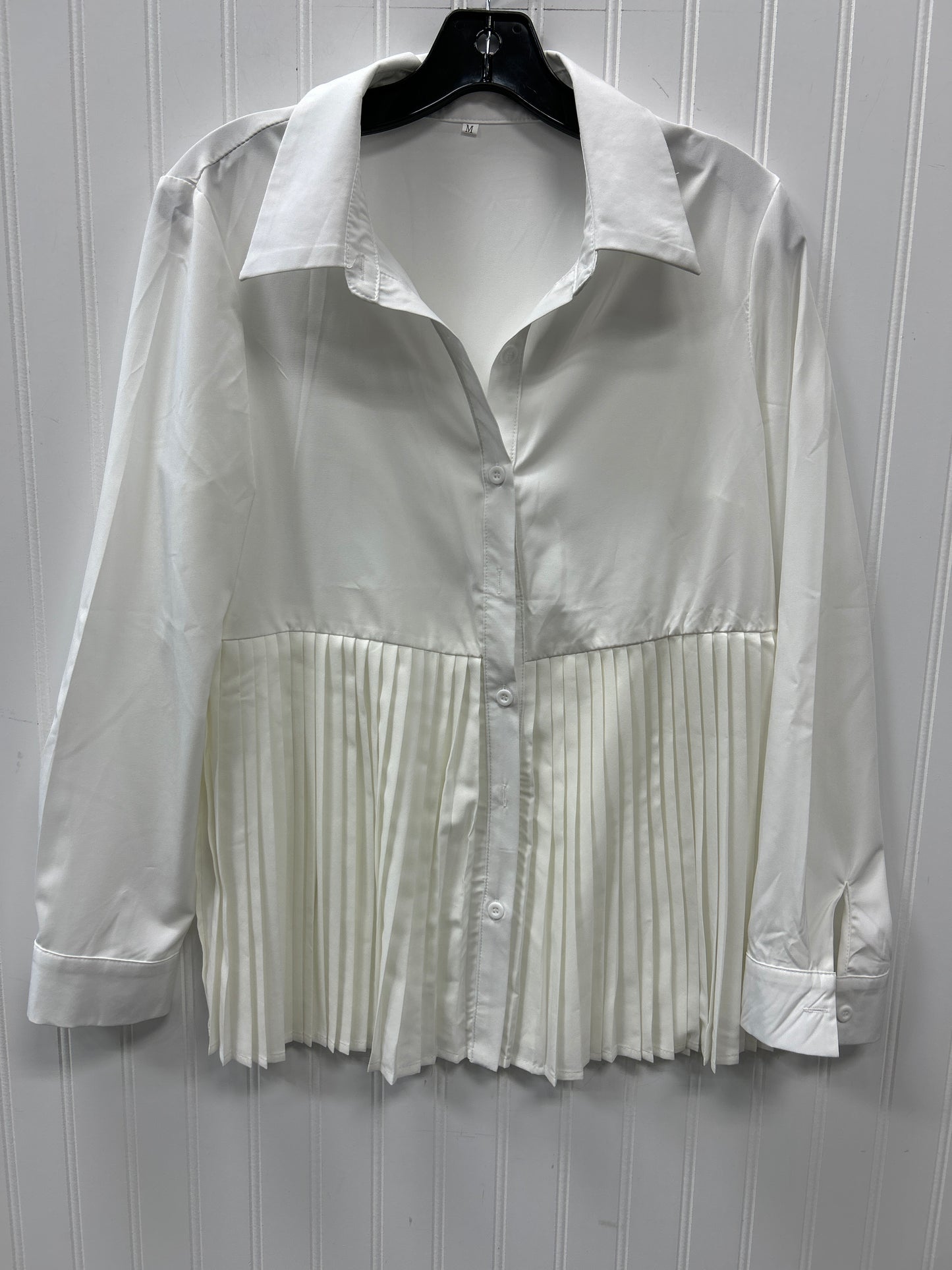 Blouse Ls By Clothes Mentor In White, Size:M