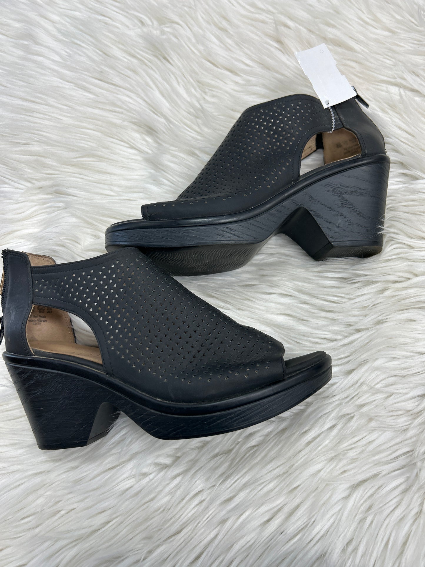 Sandals Heels Block By Naturalizer In Black, Size:8.5