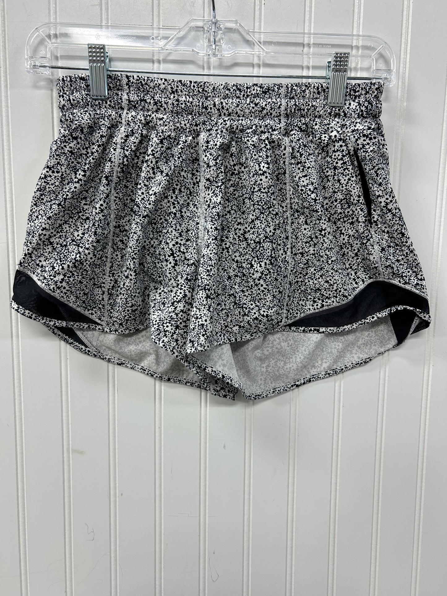 Athletic Shorts By Lululemon In Black & White, Size:6