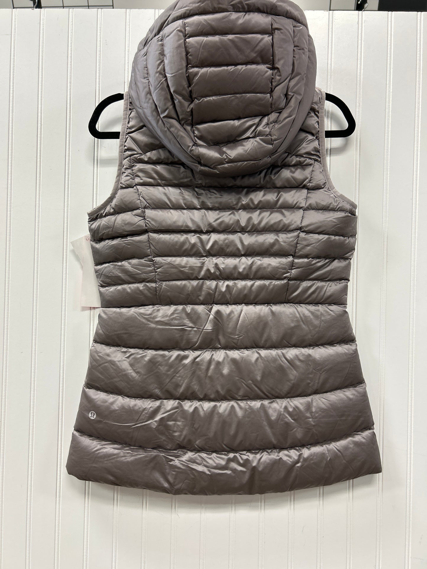 Vest Puffer & Quilted By Lululemon In Grey, Size:6