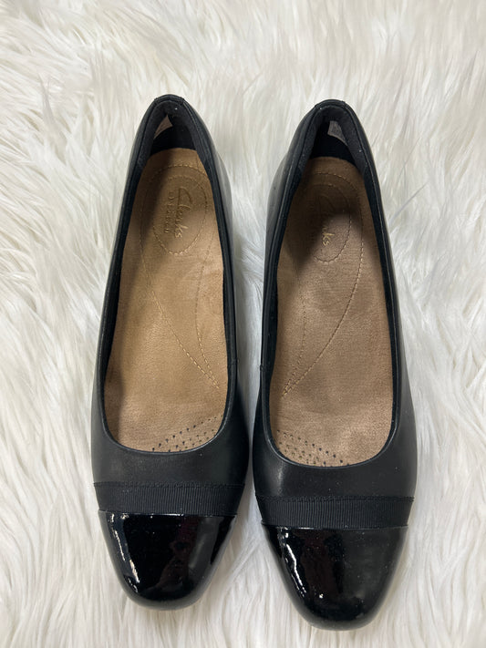 Shoes Flats By Clarks In Black, Size:7.5