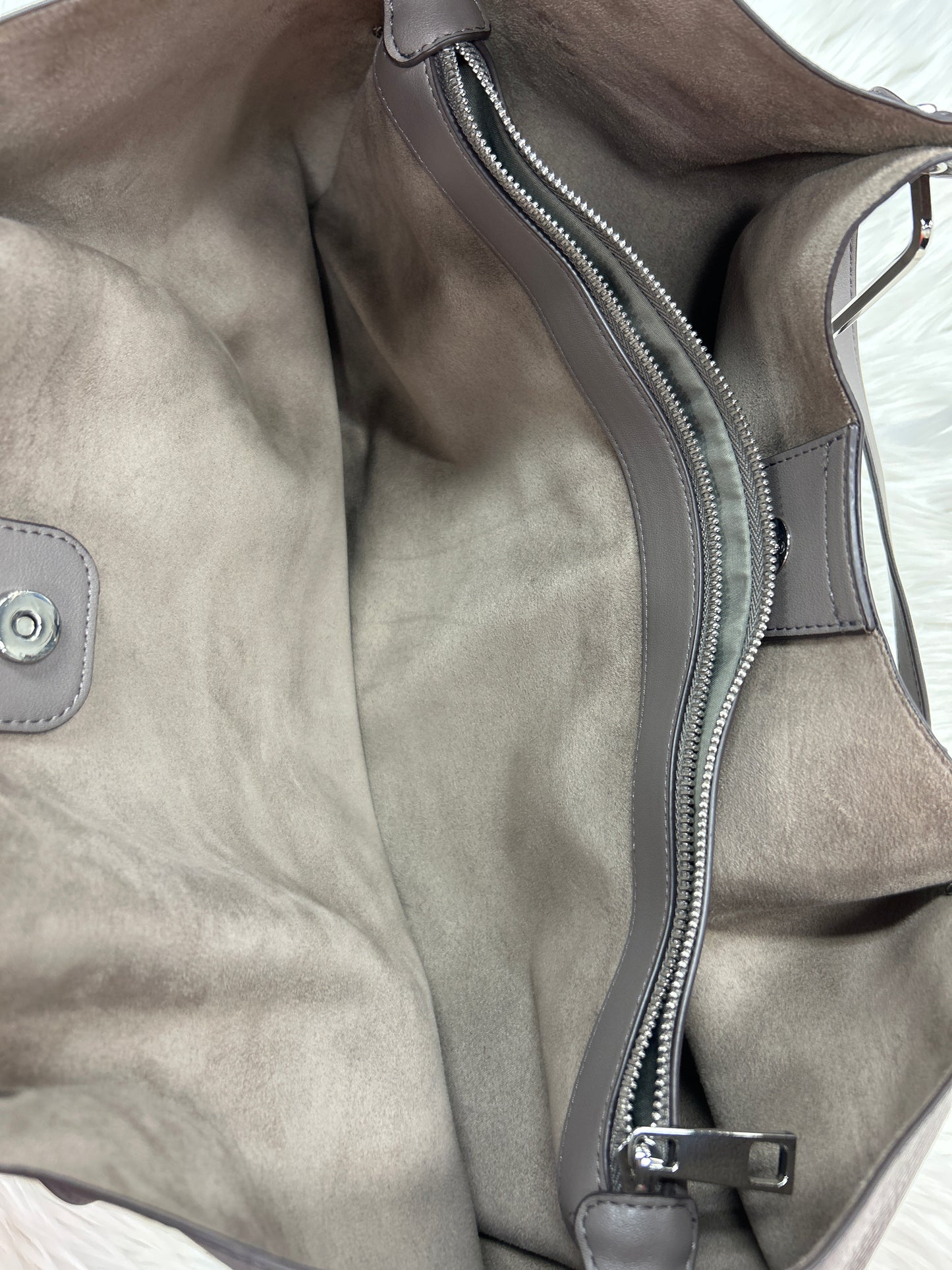 Handbag Designer By Sondra Roberts In Grey, Size:Large
