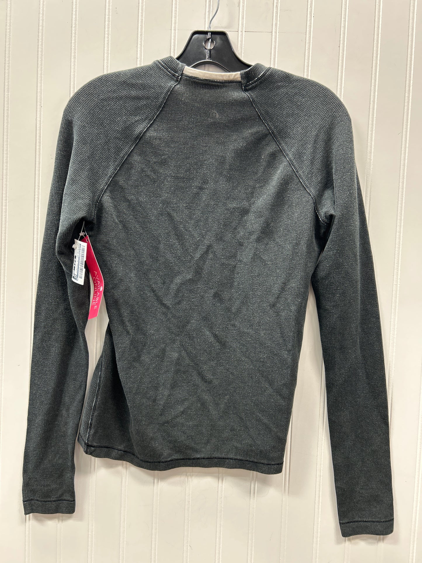 Athletic Top Ls Crewneck By Lululemon In Grey & White, Size:M