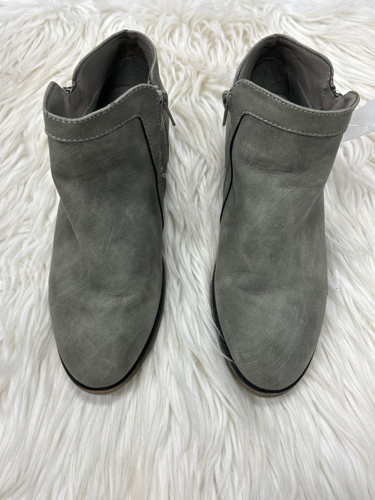 Boots Ankle Heels By Maurices In Grey, Size:8