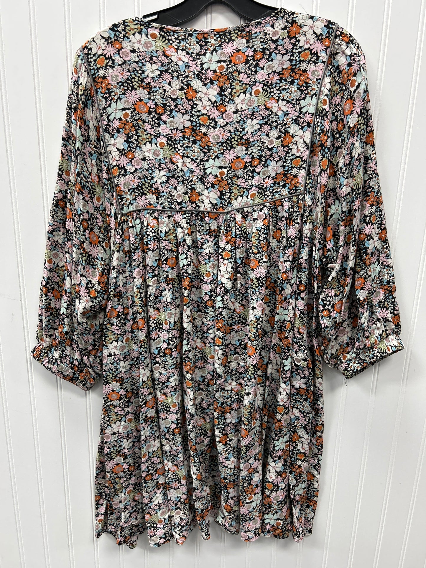 Dress Casual Short By Natural Life In Floral Print, Size:M