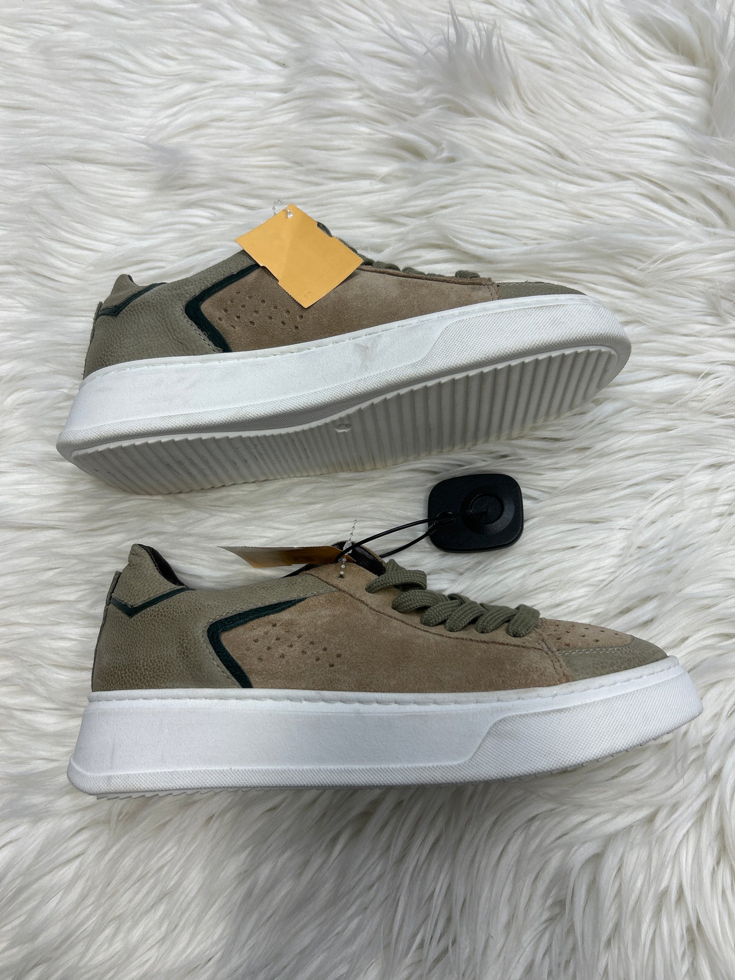 Shoes Sneakers By Miz Mooz In Taupe, Size:7