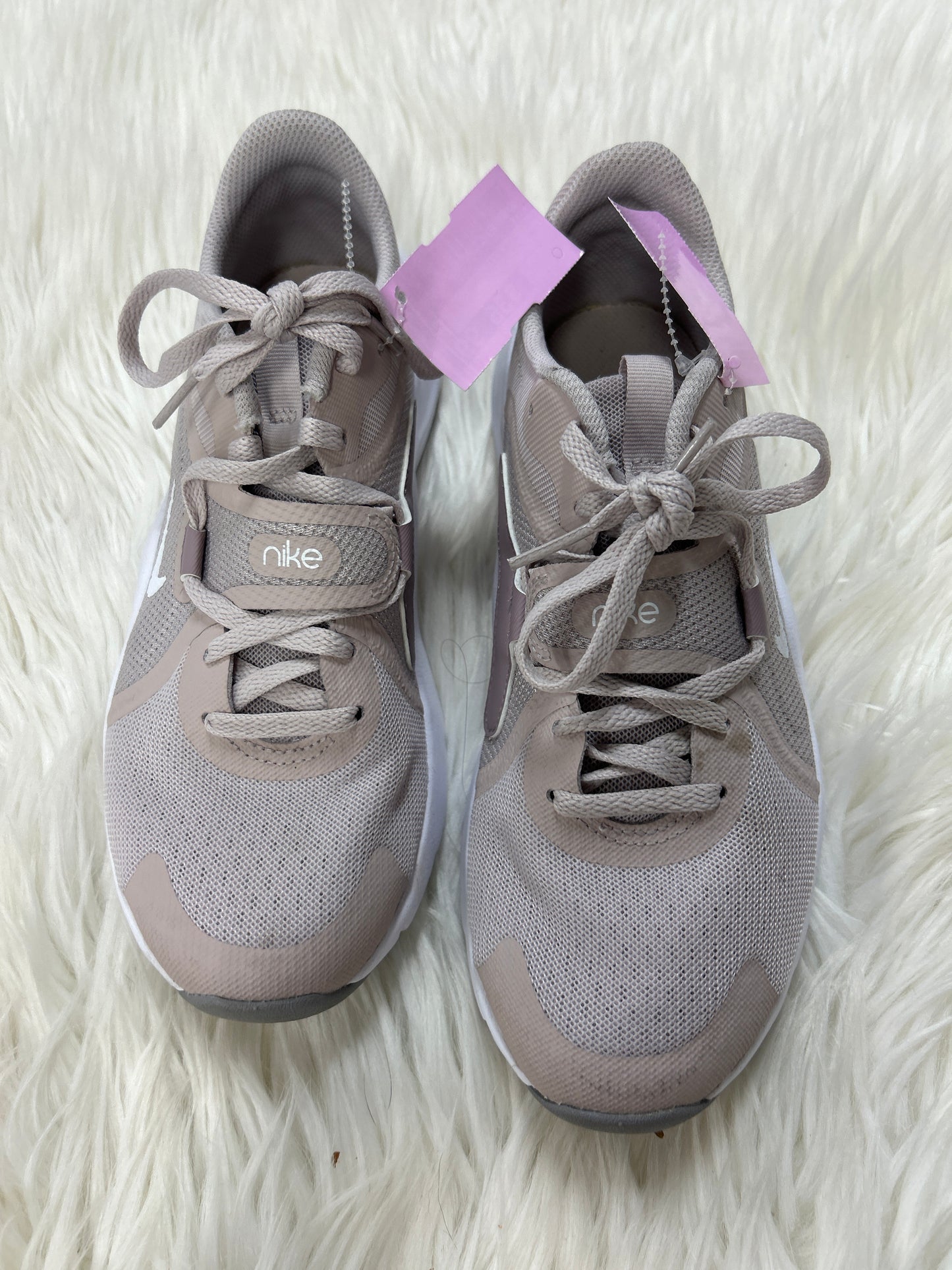 Shoes Athletic By Nike In Cream, Size:7