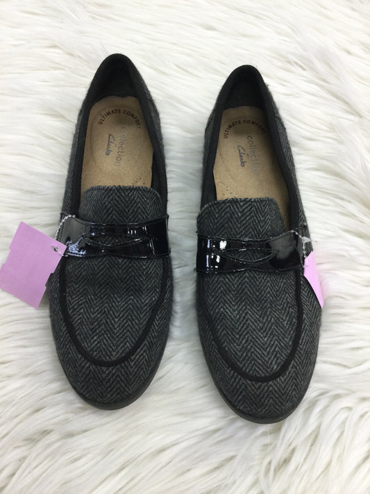 Shoes Flats By Clarks In Grey, Size:6