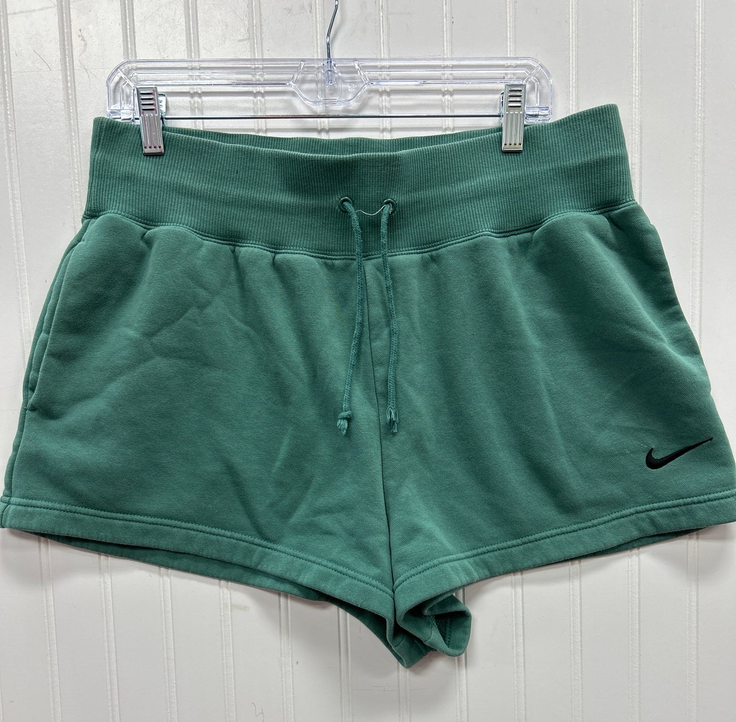 Athletic Shorts By Nike Apparel In Green, Size:L