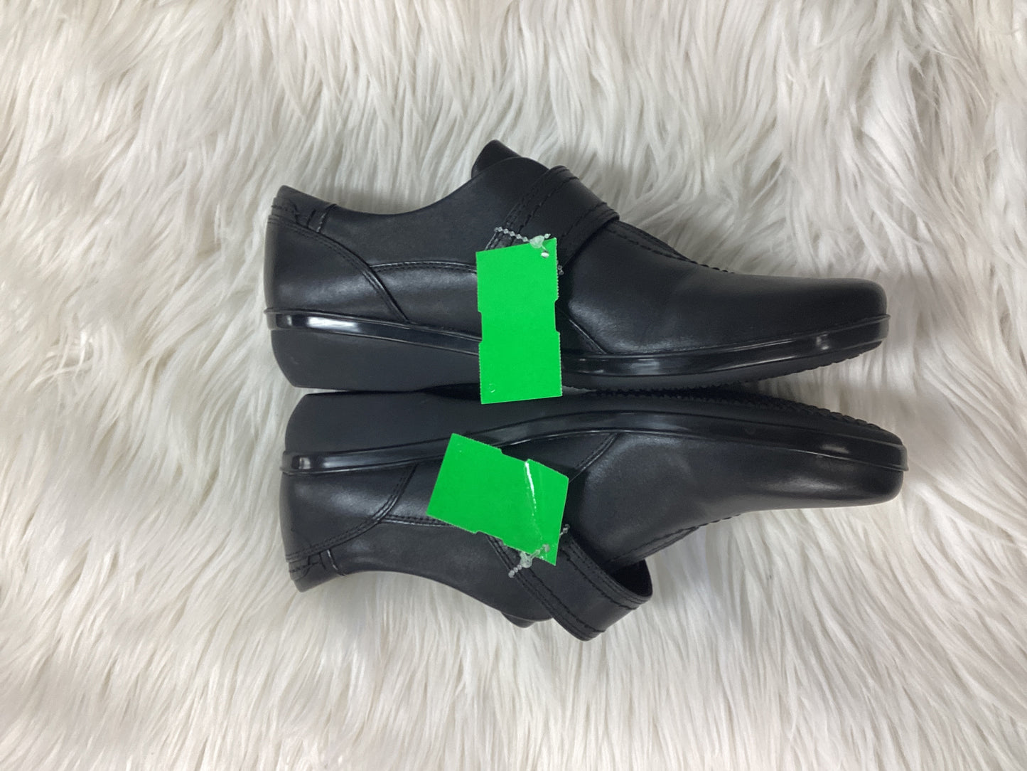 Shoes Flats By Clarks In Black, Size:8.5