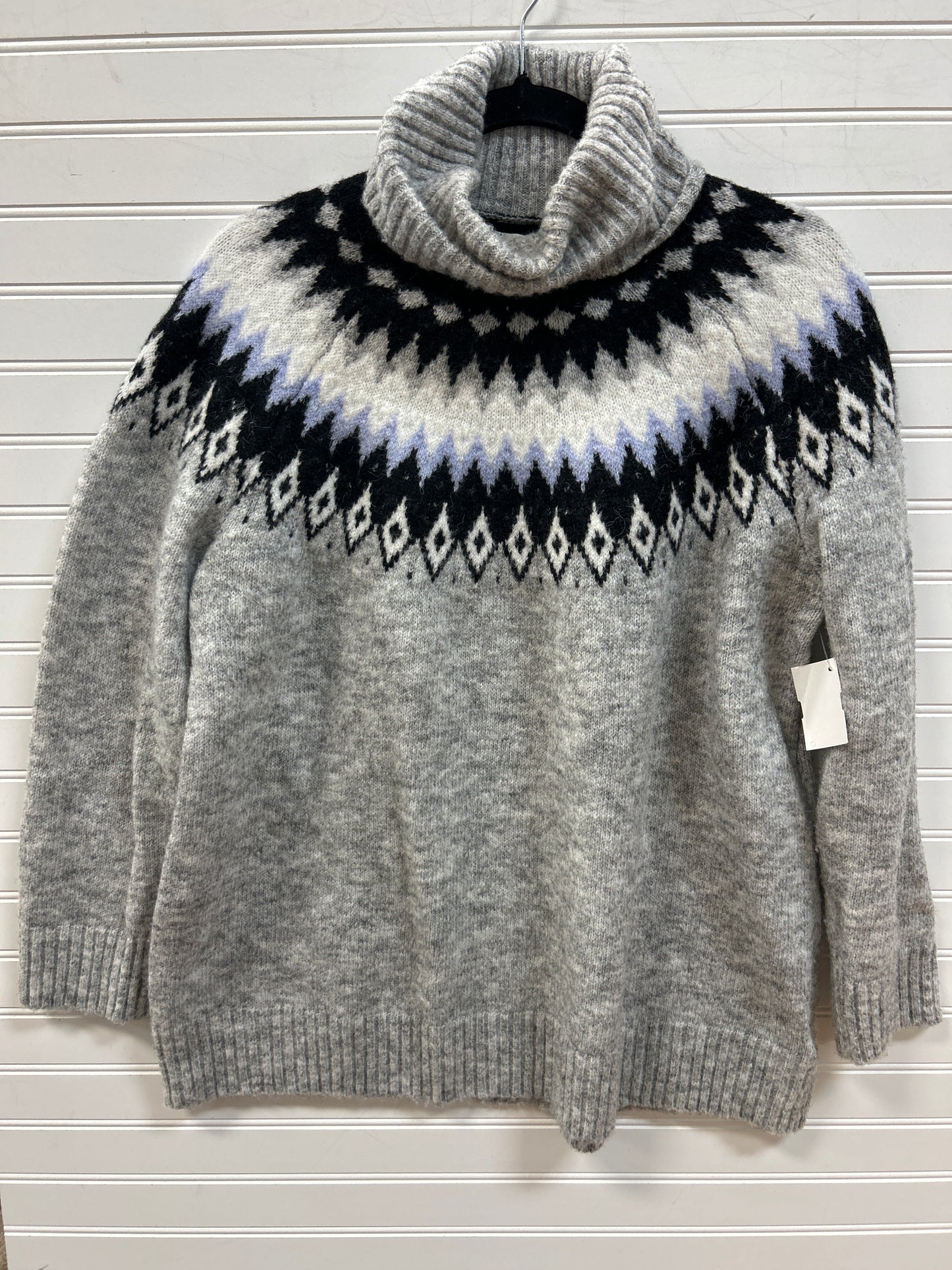 Sweater By Clothes Mentor In Grey, Size:1X