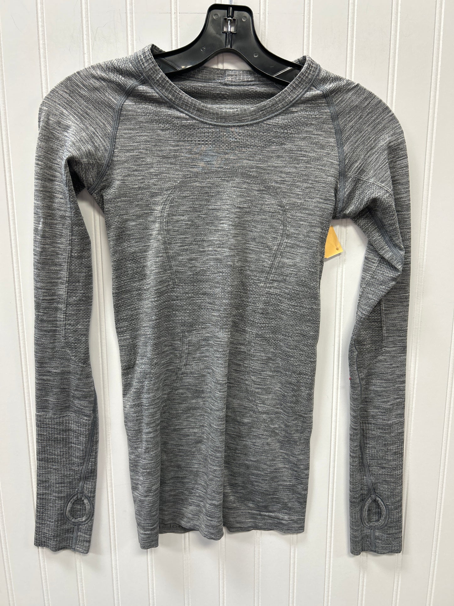 Athletic Top Ls Crewneck By Lululemon In Grey, Size:2