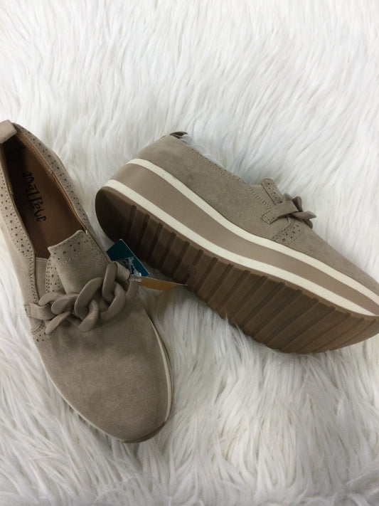 Shoes Sneakers Platform By Mad Love In Tan, Size:9.5