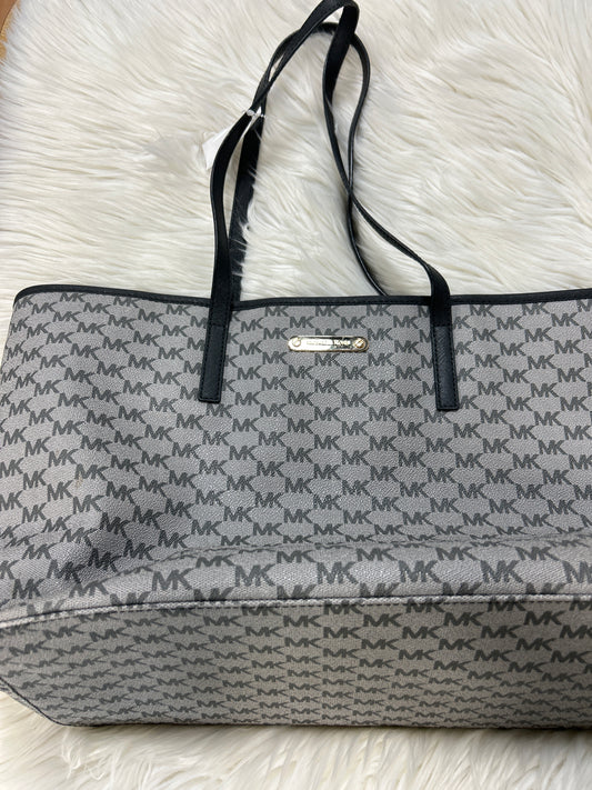 Tote Designer By Michael Kors In Grey, Size:Large