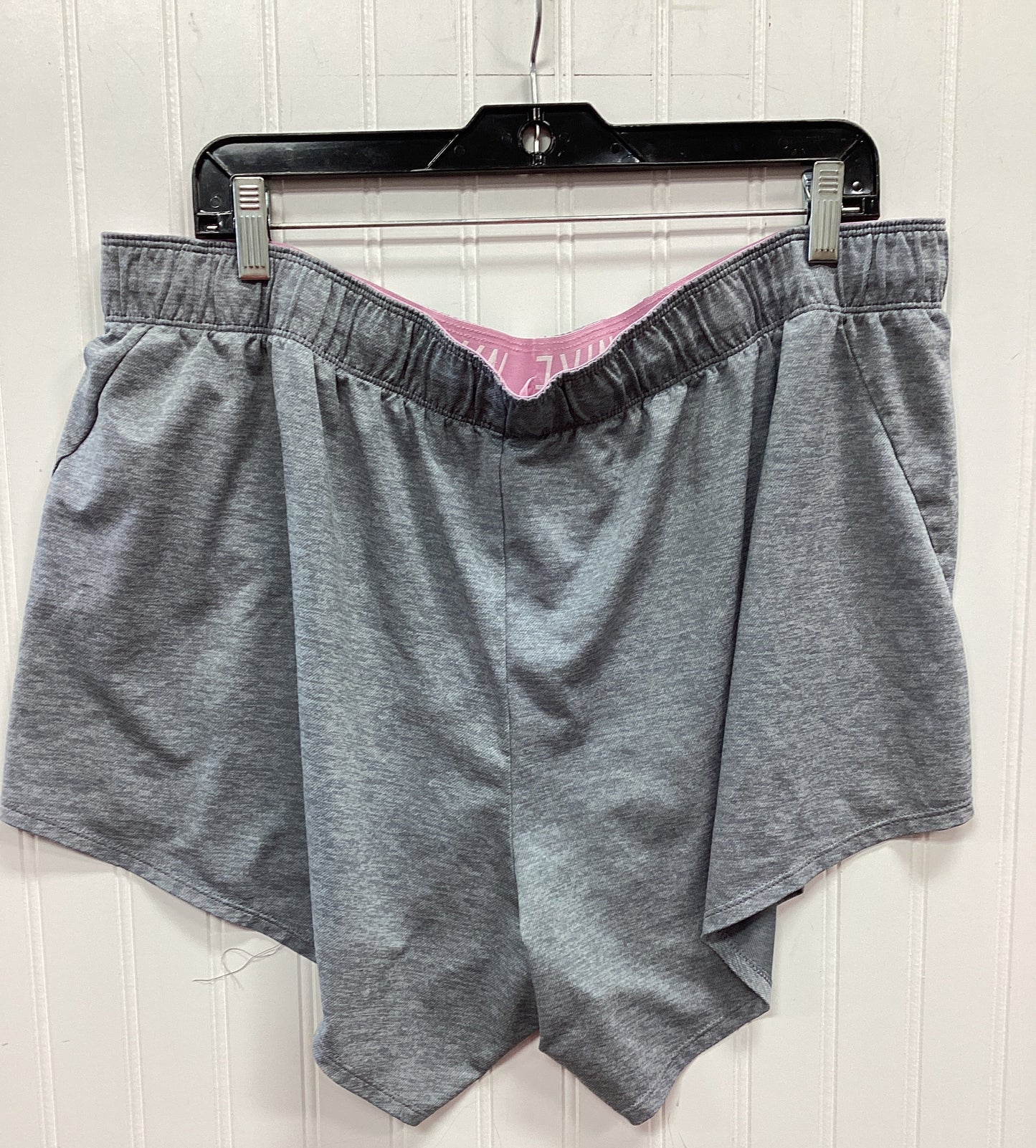Athletic Shorts By Nike Apparel In Grey, Size:2X