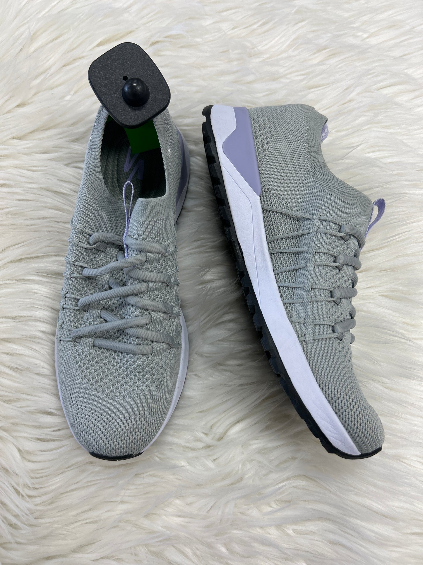Shoes Athletic By Cmc In Grey & Purple, Size: