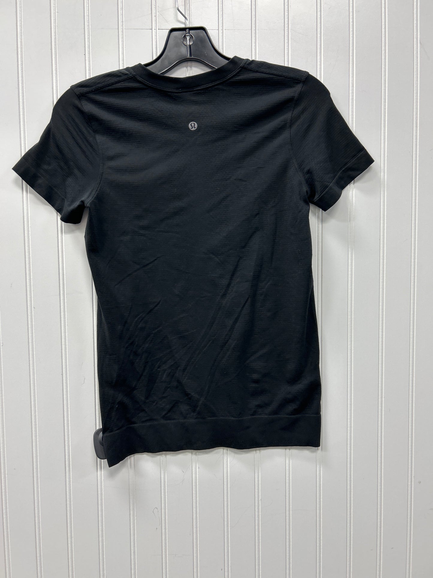 Athletic Top Ss By Lululemon In Black, Size:S