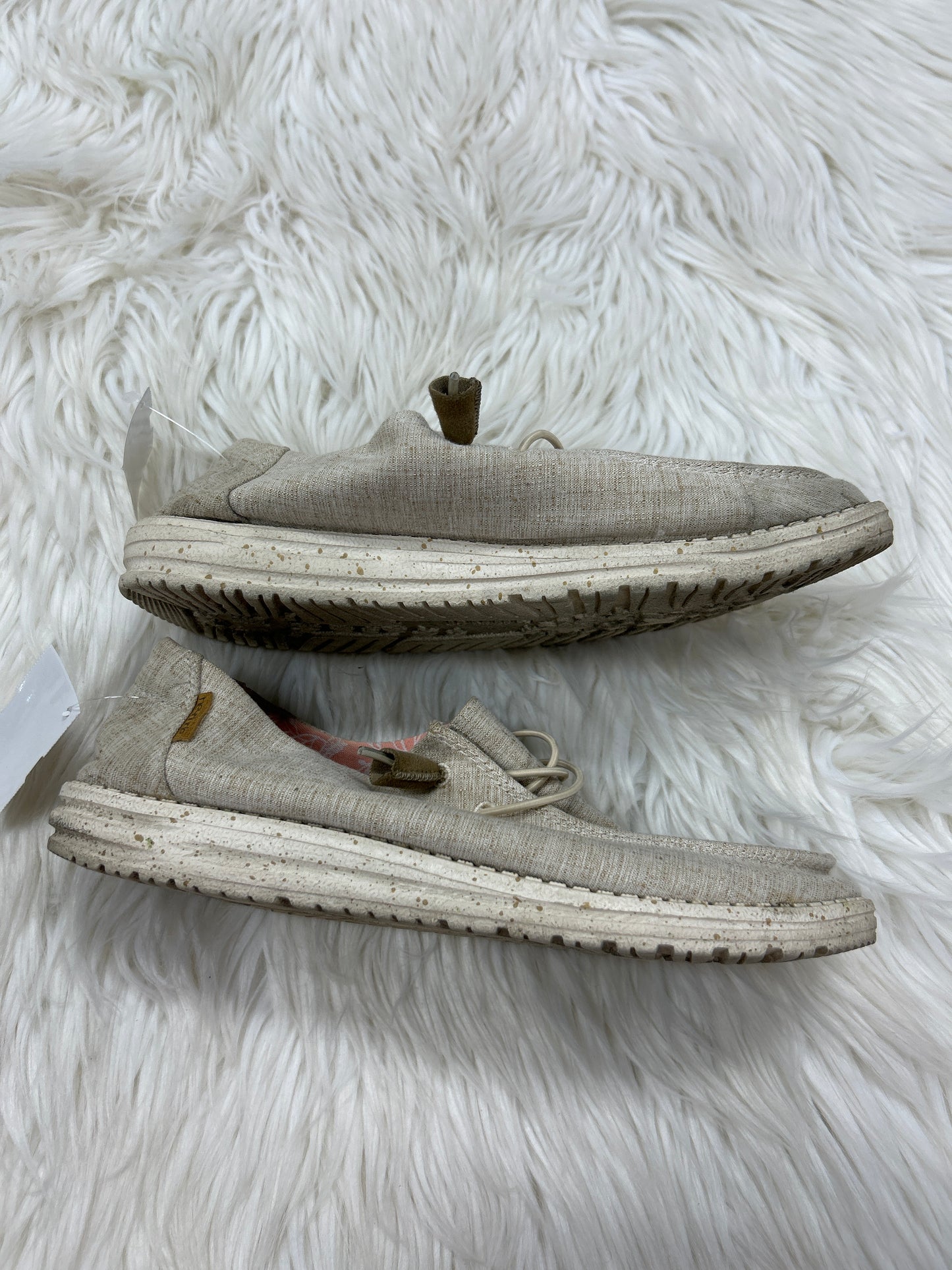 Shoes Flats By Hey Dude In Cream, Size:10