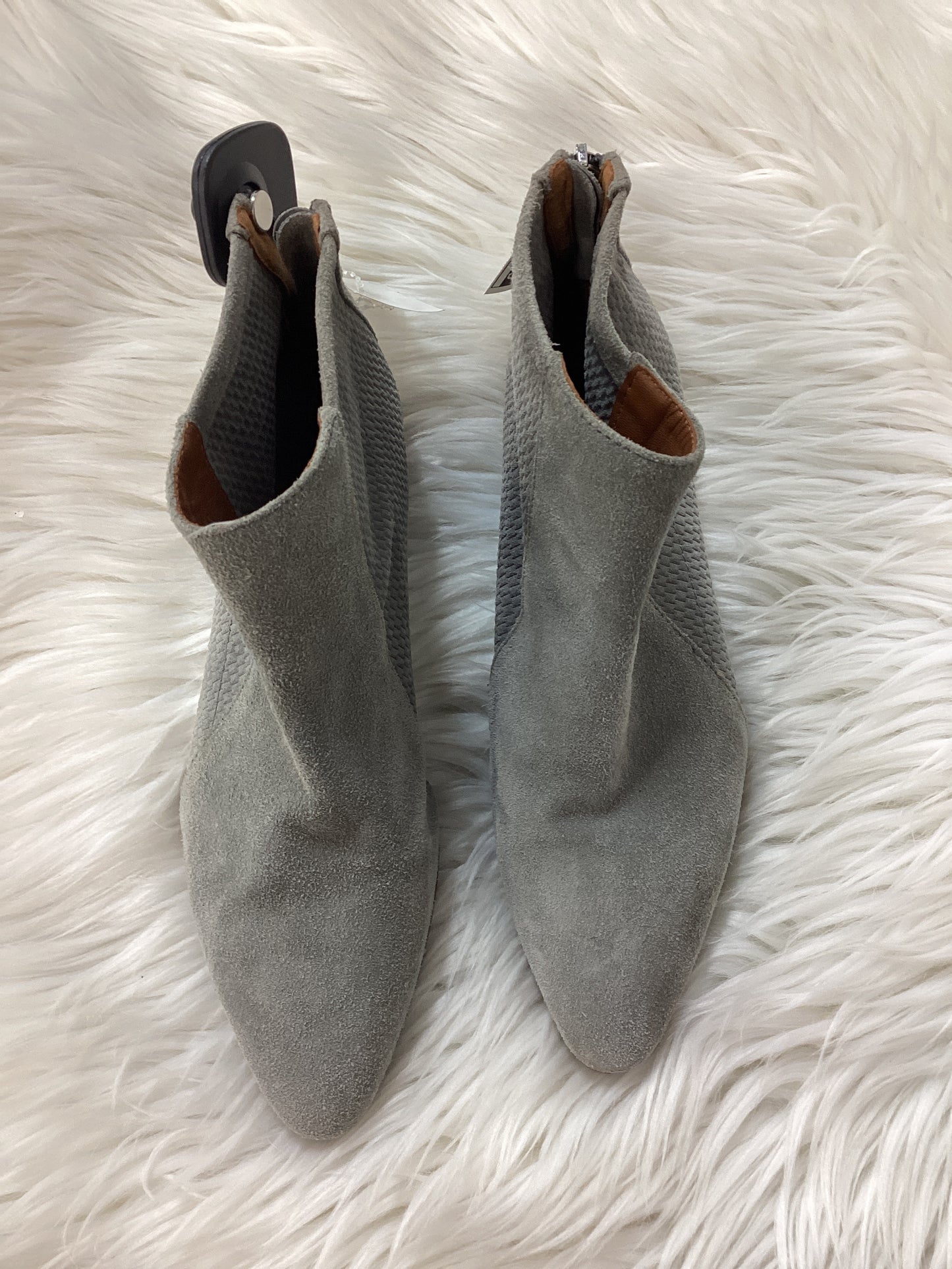 Boots Ankle Flats By Aquatalia In Grey, Size:6.5