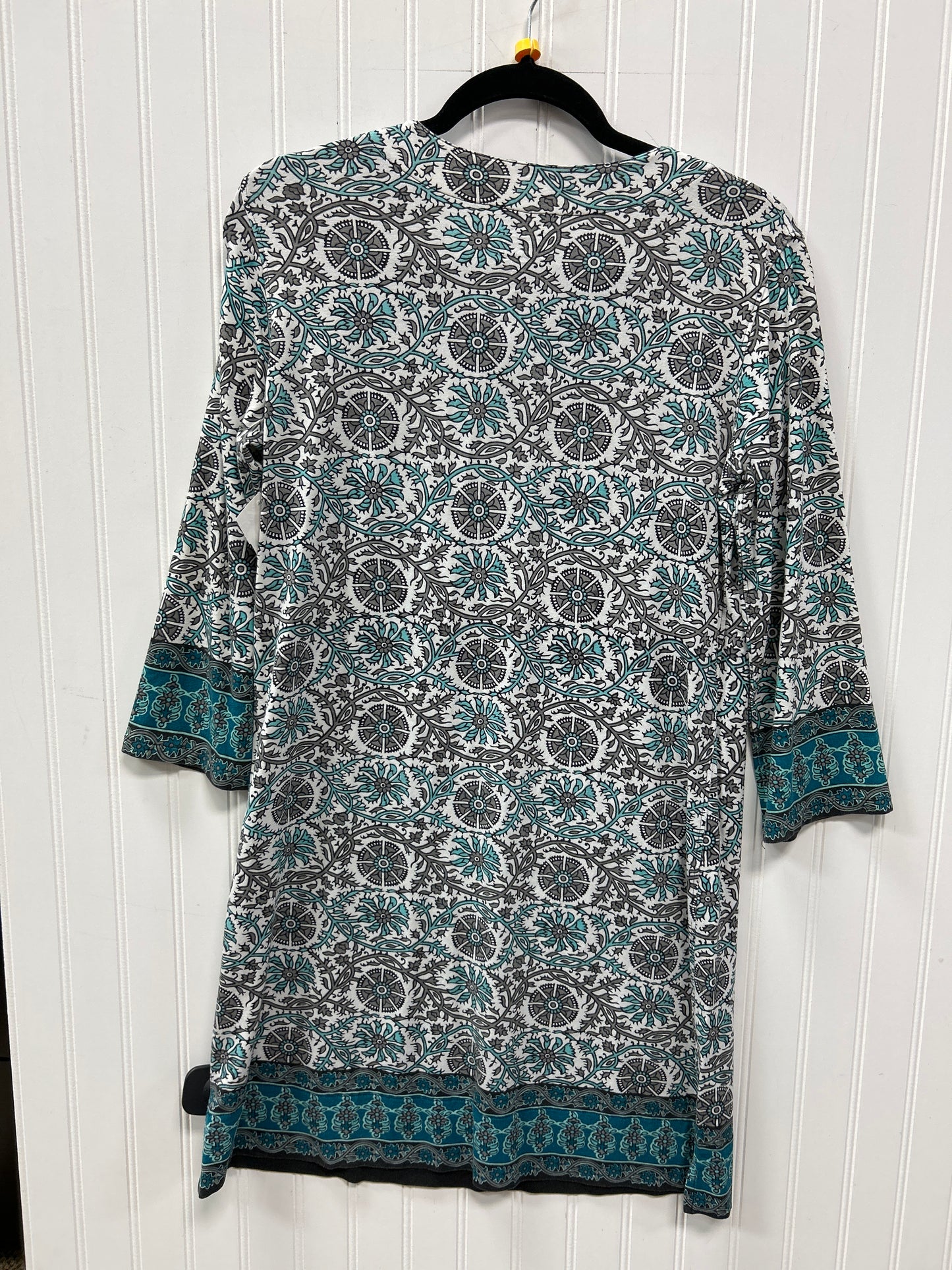 Dress Casual Short By Coolibar In Grey & White, Size:M