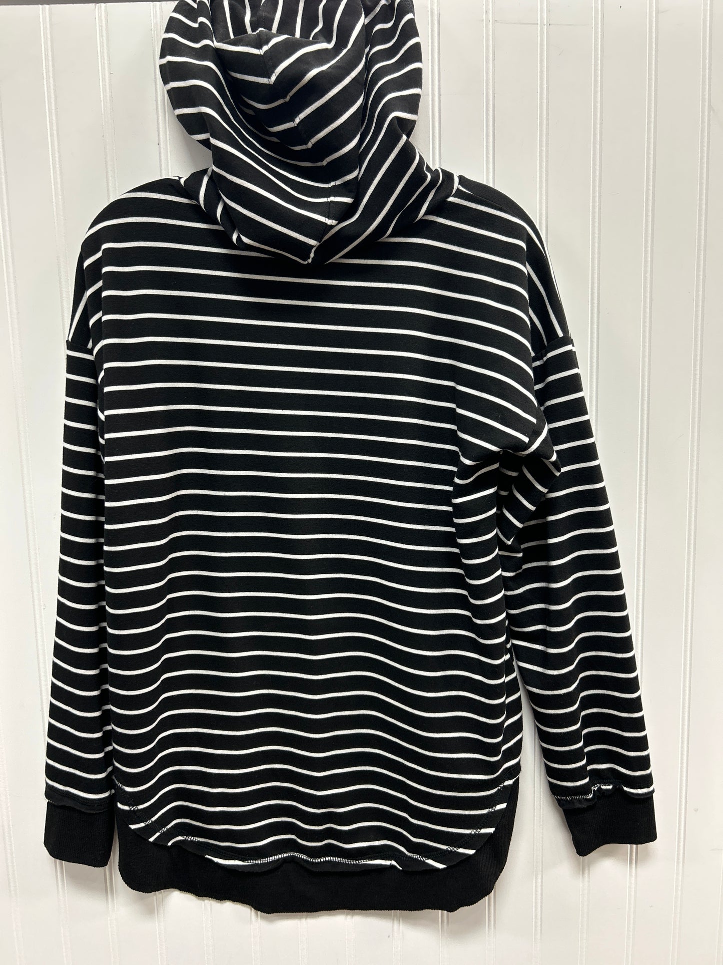 Sweatshirt Hoodie By Maurices In Black & Red, Size:M