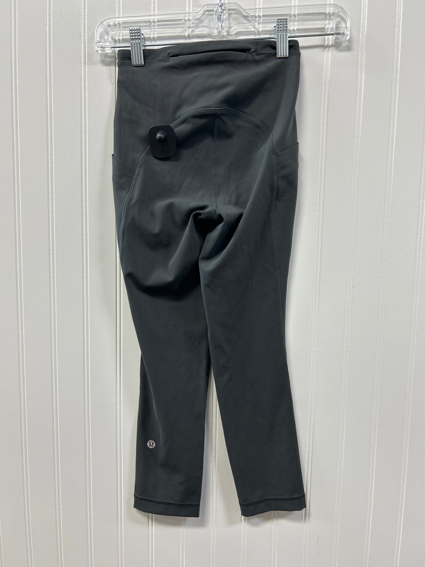 Athletic Leggings Capris By Lululemon In Grey, Size:0
