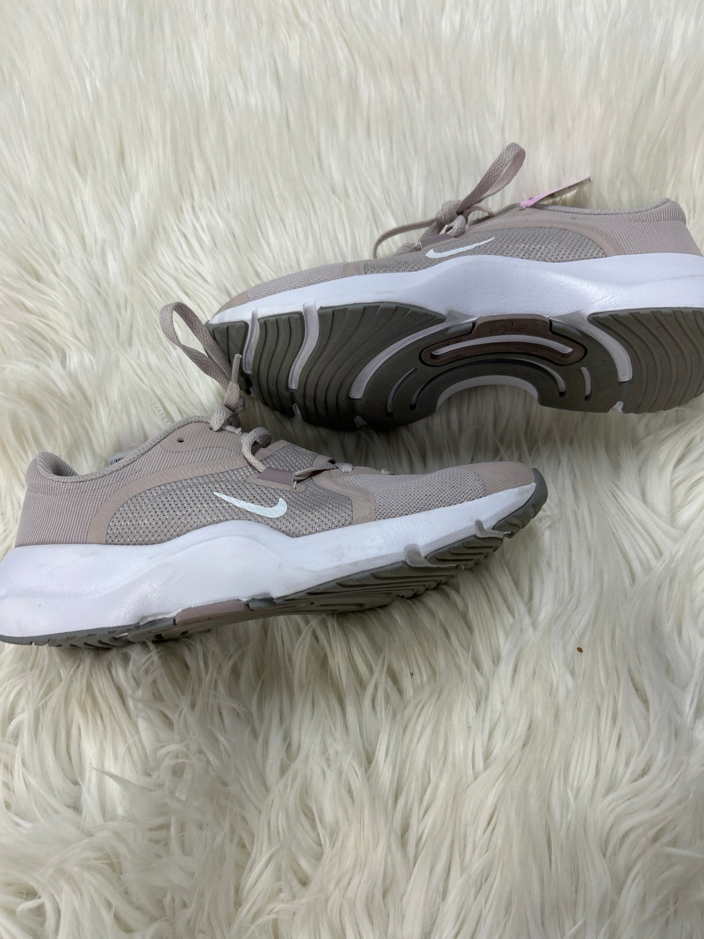 Shoes Athletic By Nike In Cream, Size:7