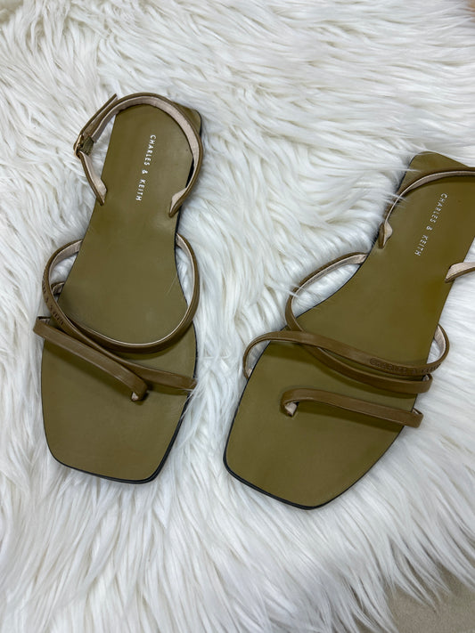 Sandals Flats By Clothes Mentor In Green, Size:8