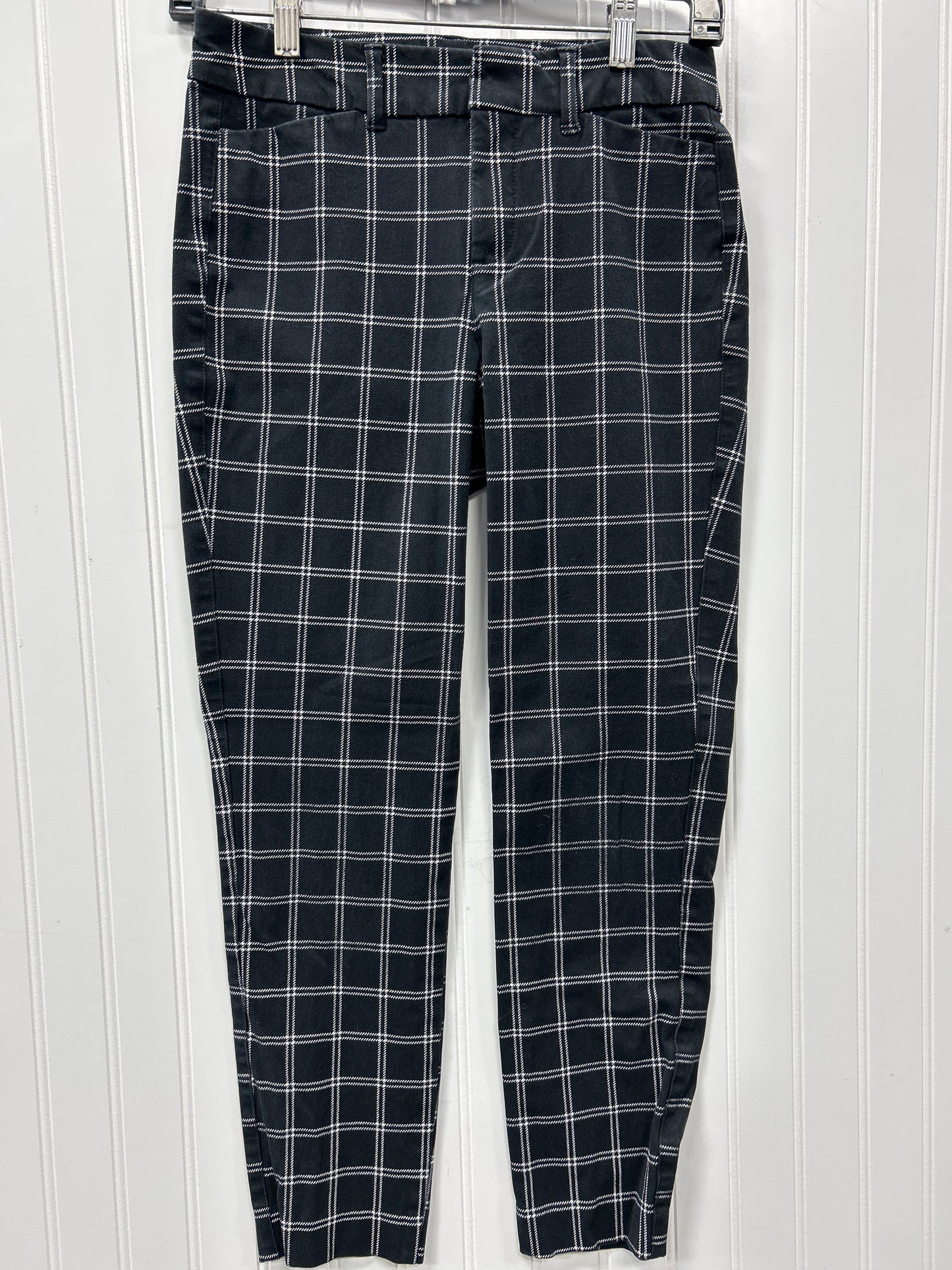 Pants Cropped By Old Navy In Black, Size:2