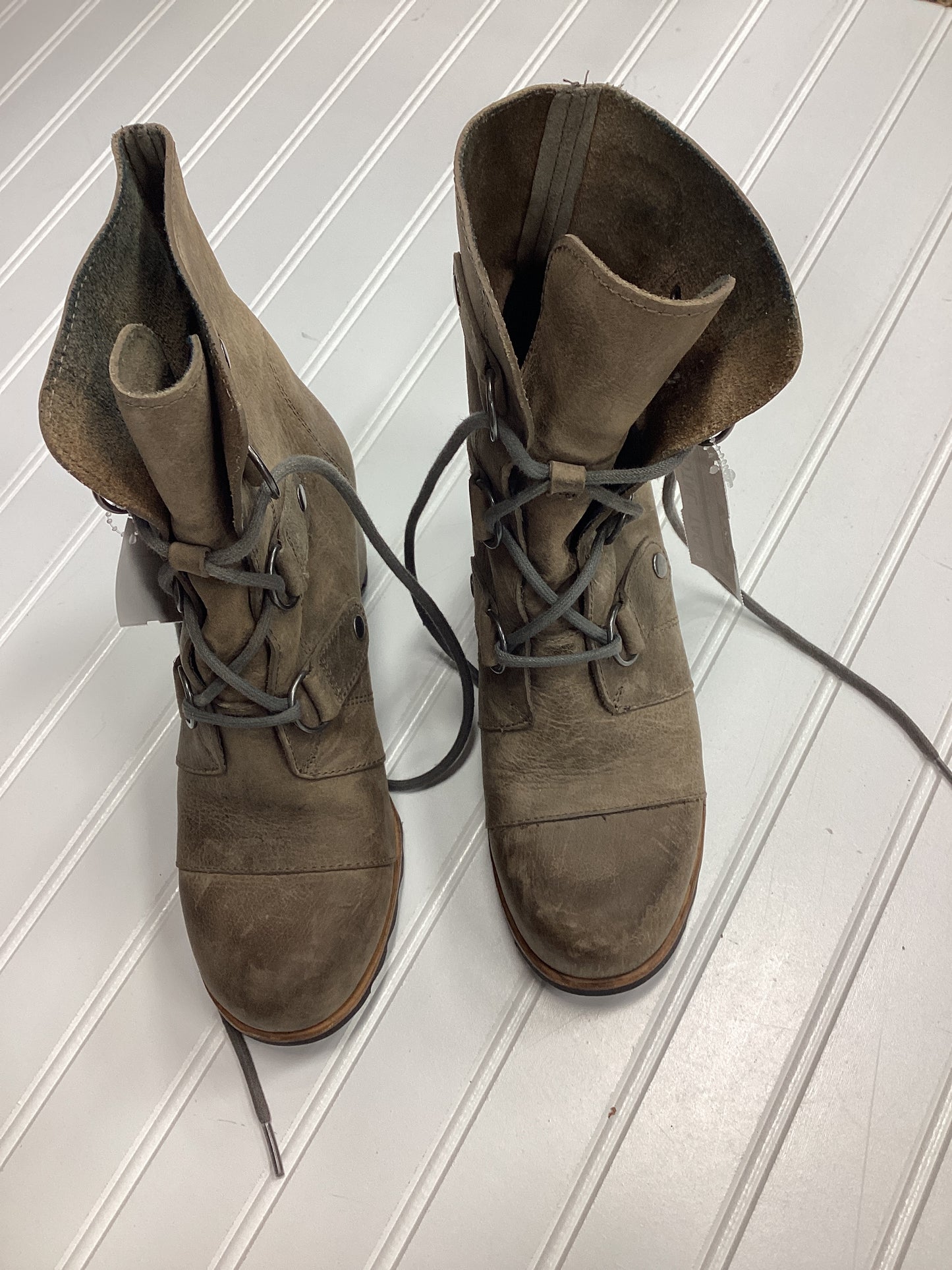 Boots Ankle Flats By Sorel In Grey, Size:7.5