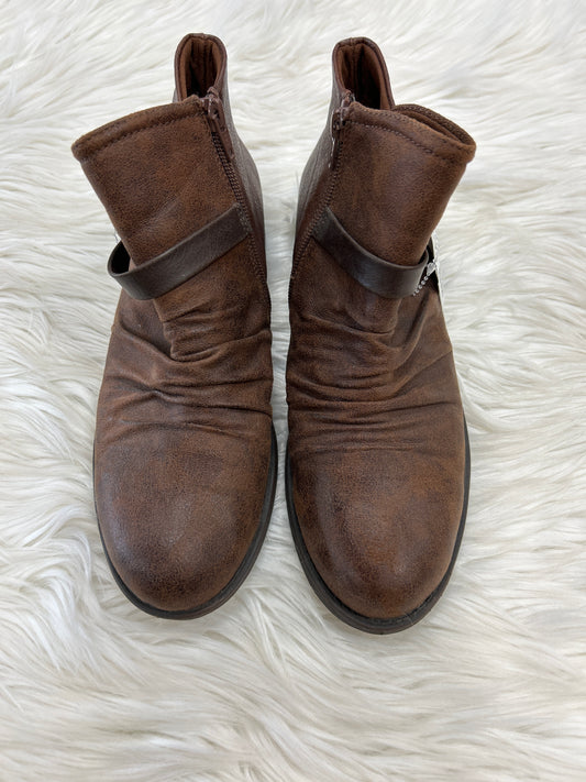 Boots Ankle Flats By Bare Traps In Brown, Size:8.5