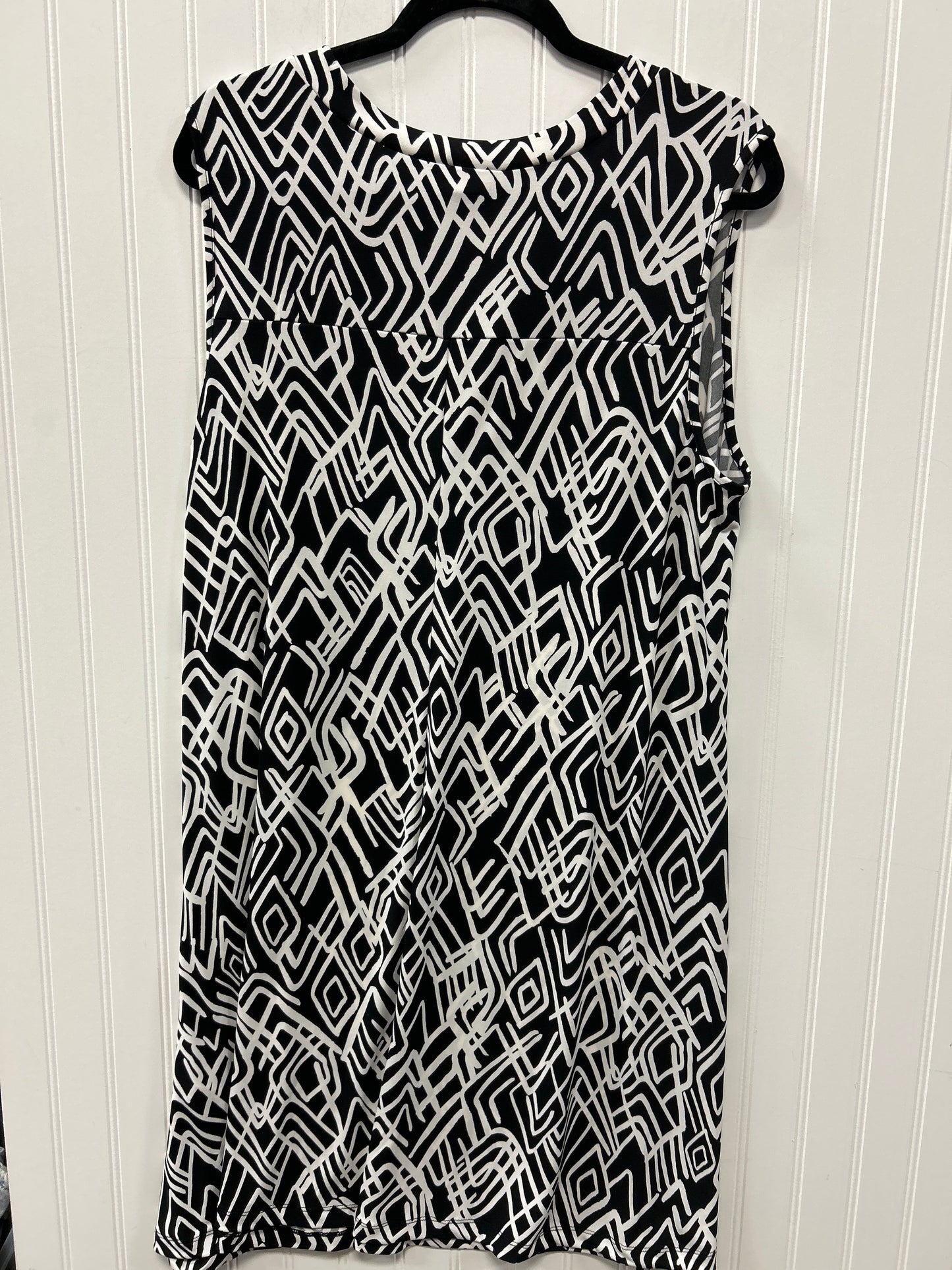 Dress Casual Midi By Chicos In Black & White, Size:Xl