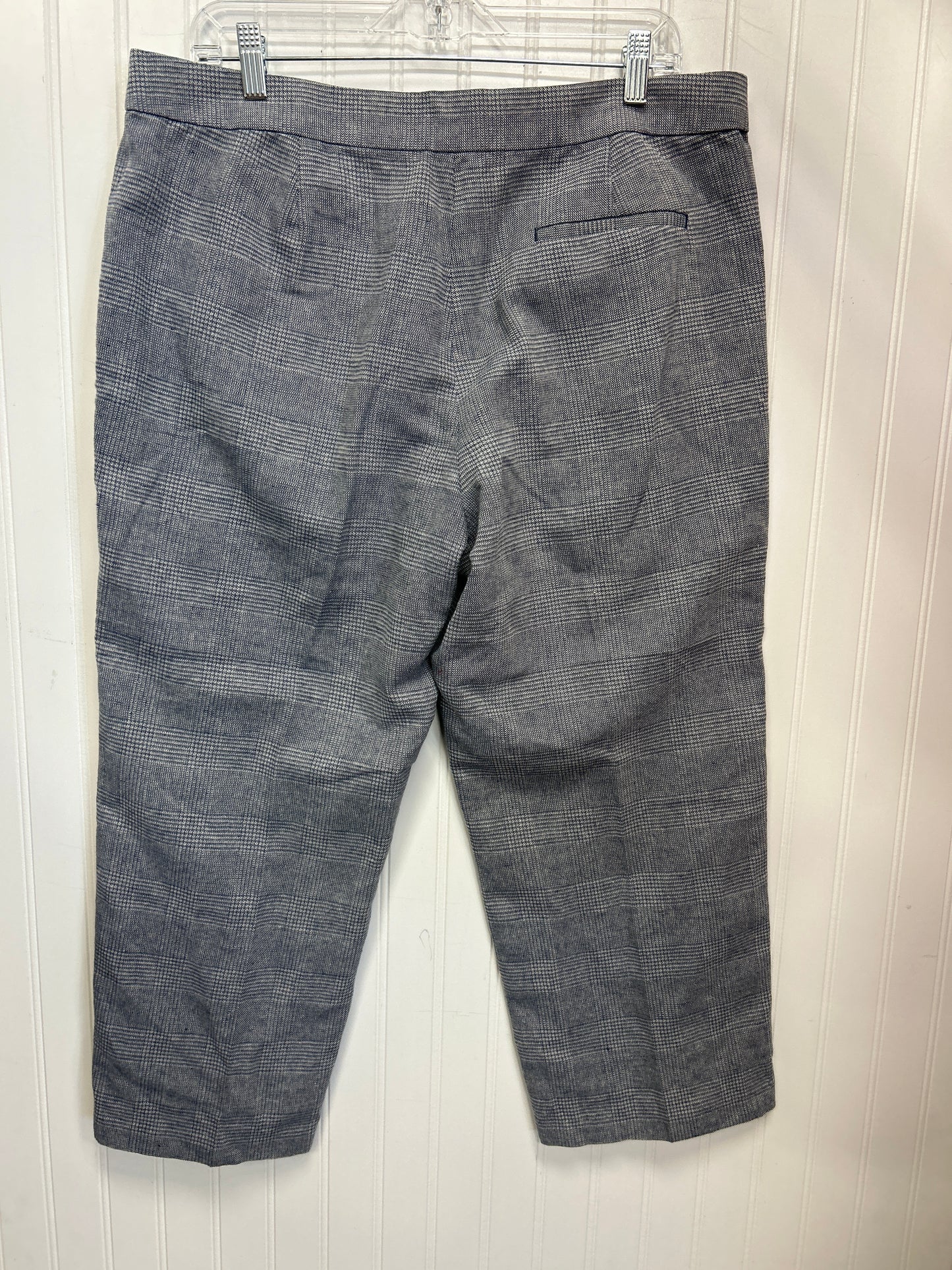 Capris By J. Crew In Grey, Size:14