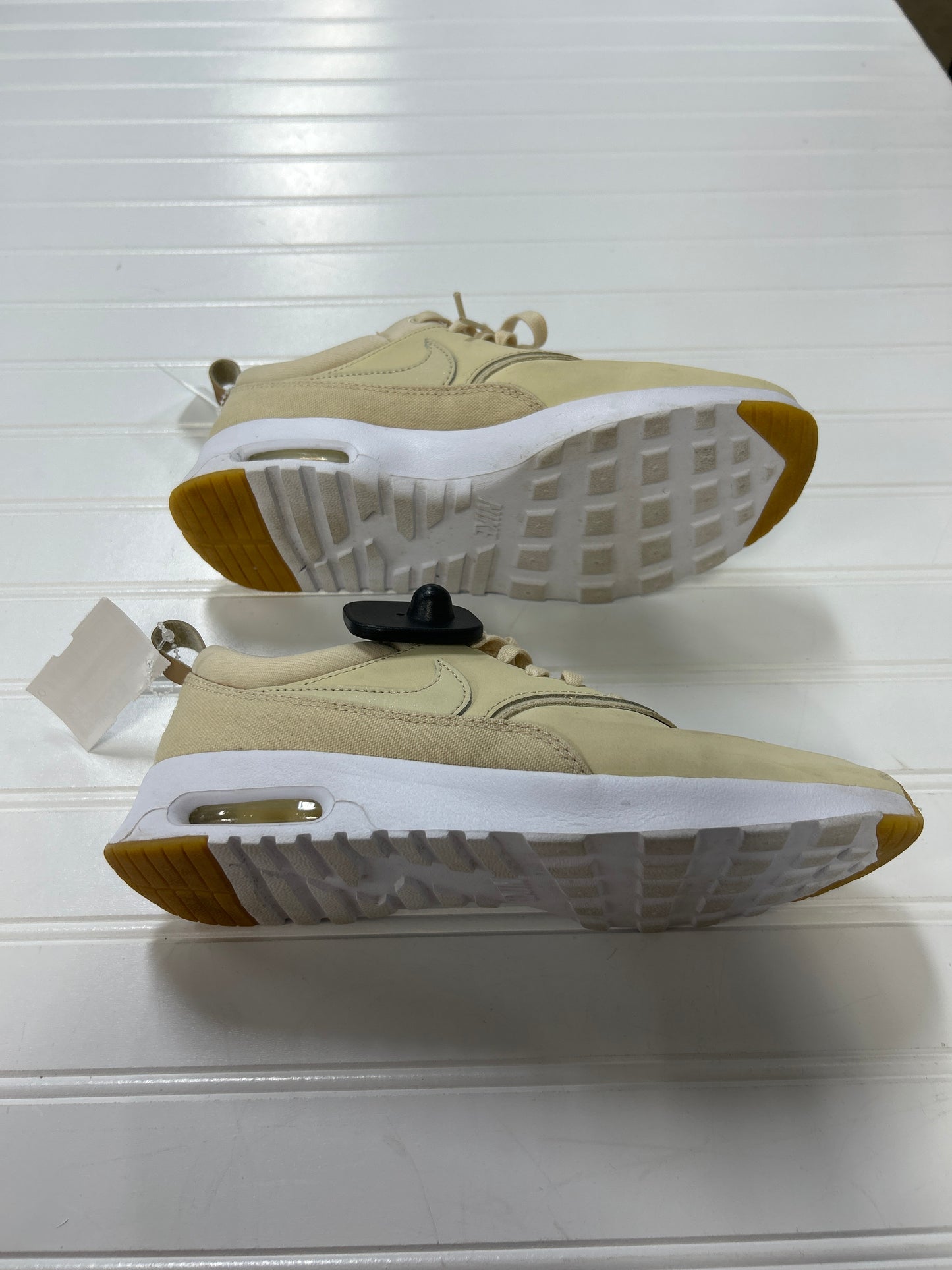 Shoes Athletic By Nike In Yellow, Size:7.5