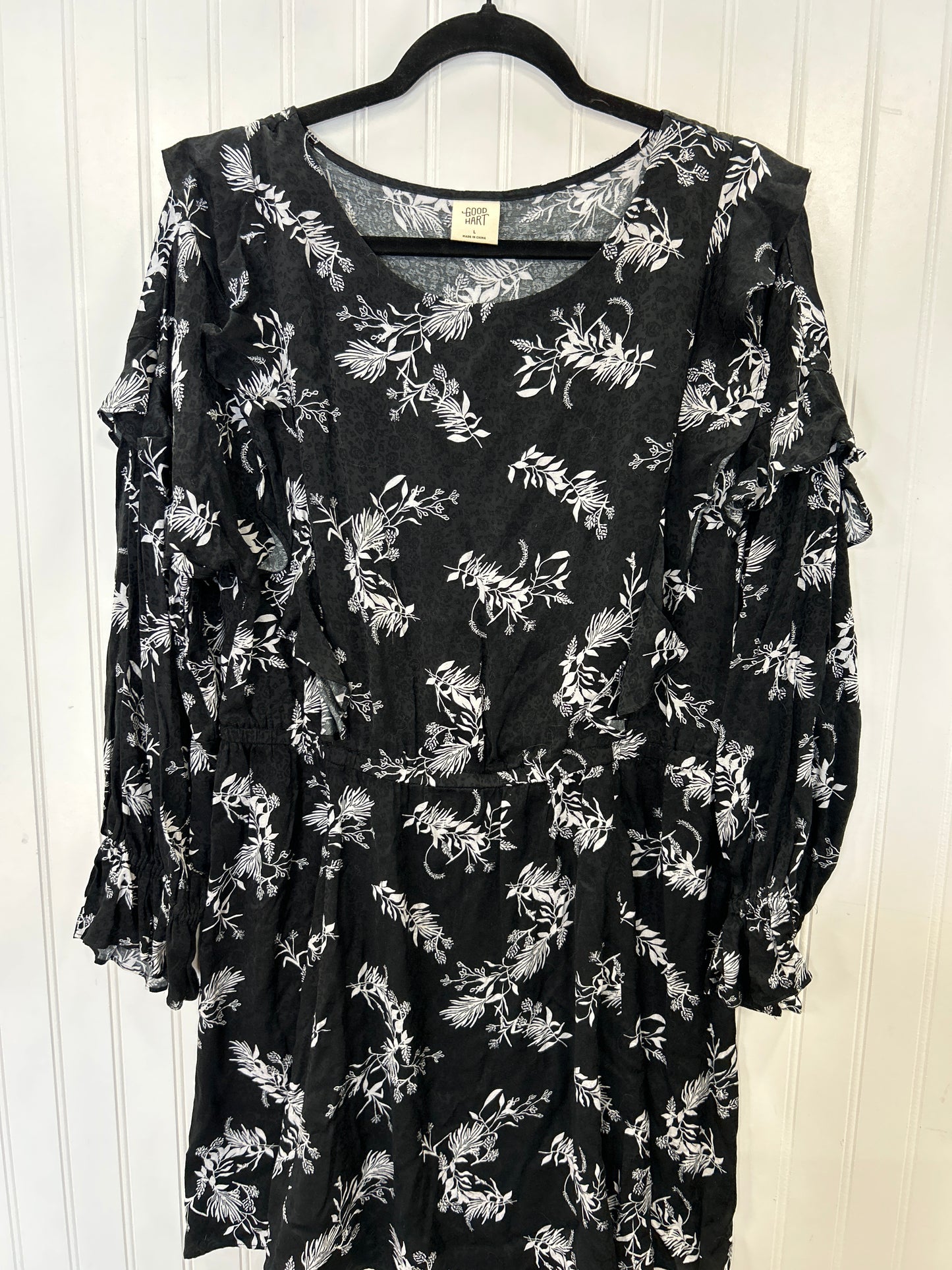 Dress Casual Short By Good Hart In Black, Size:L