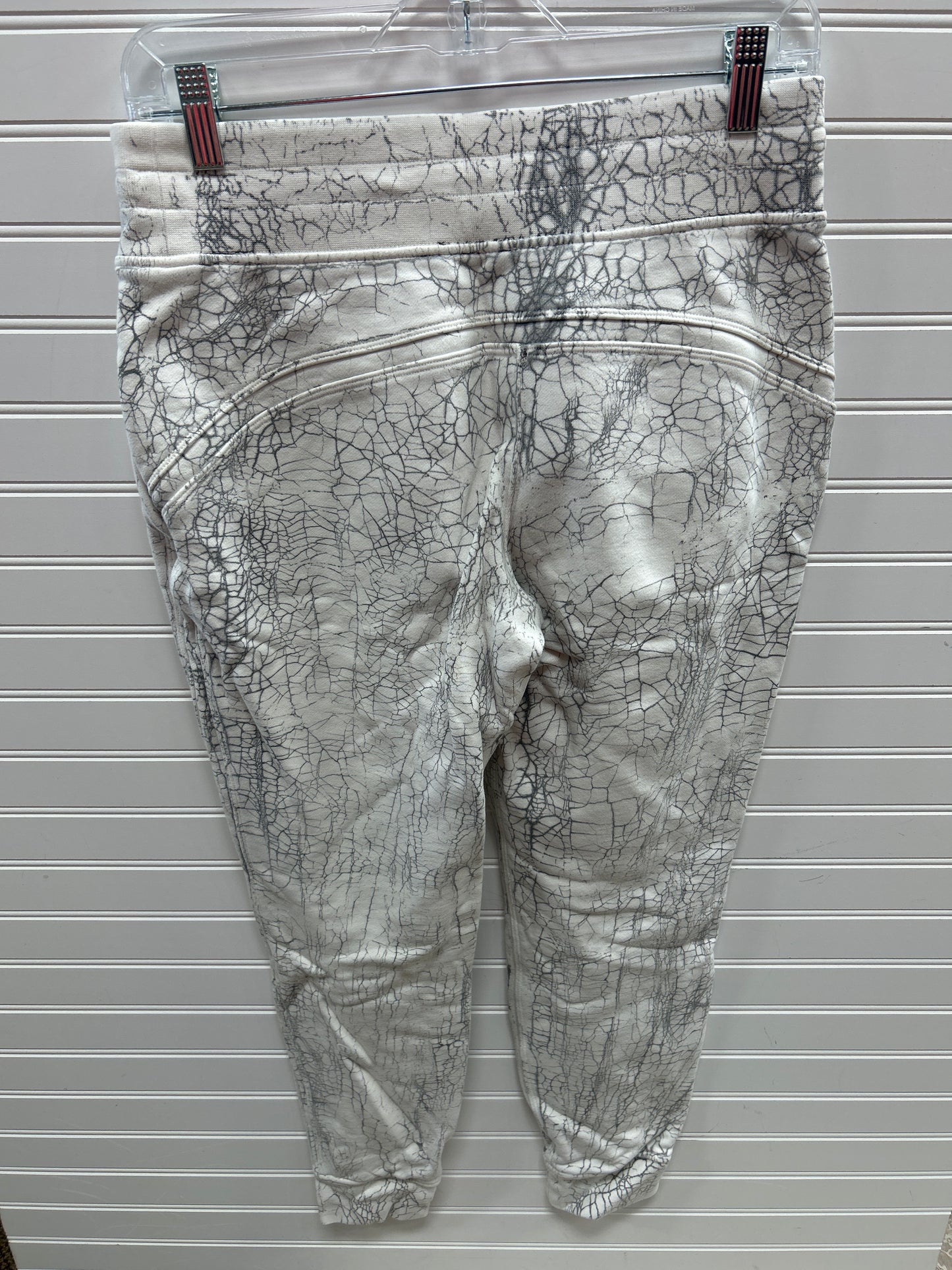 Athletic Pants By Lululemon In Camouflage Print, Size:8