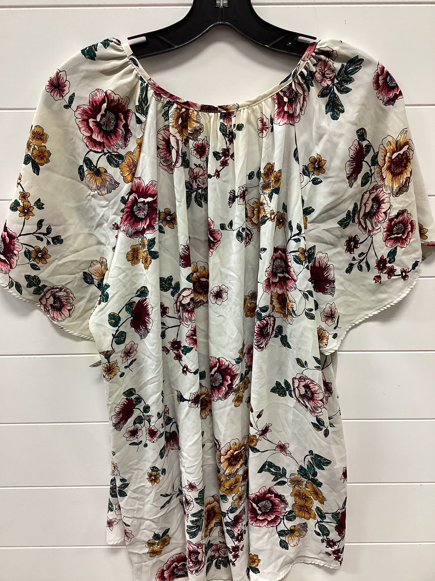 Top Ss By Maurices In Floral Print, Size:3X