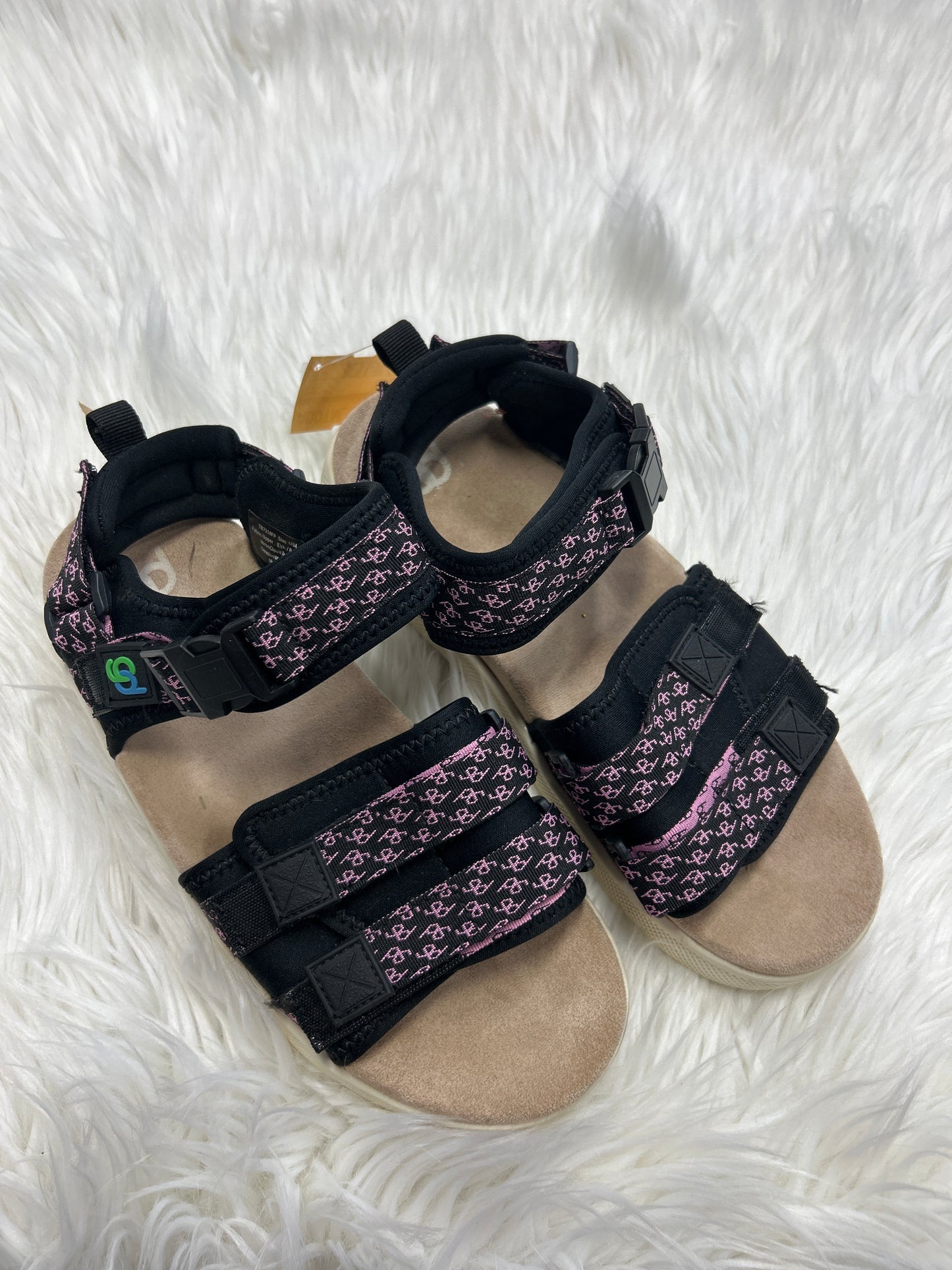 Sandals Flats By Cmc In Black, Size:10