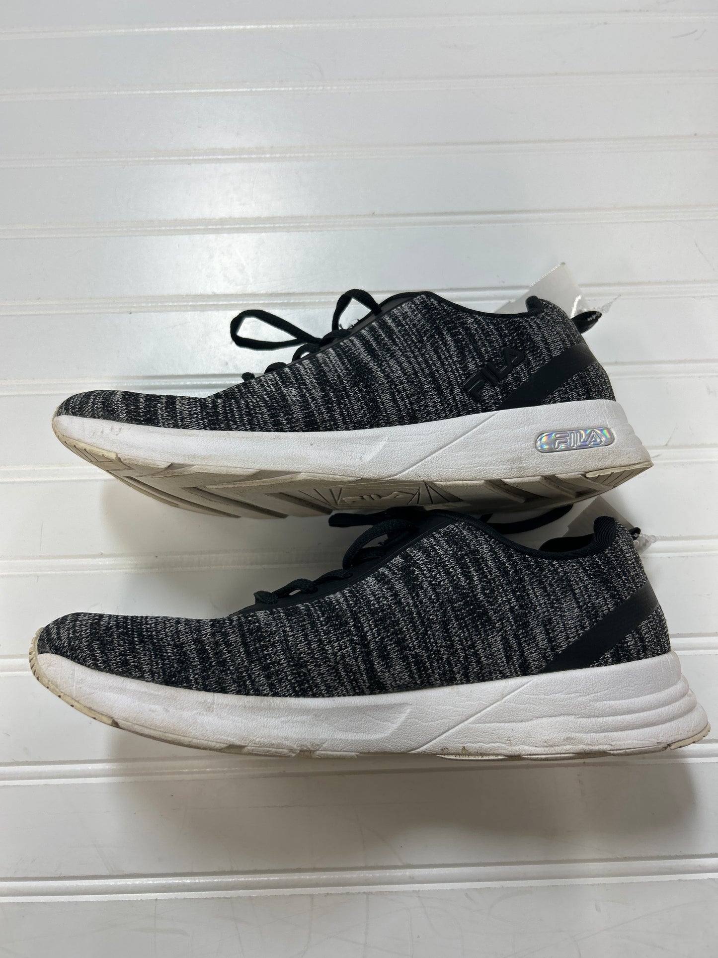 Shoes Athletic By Fila In Black, Size:10