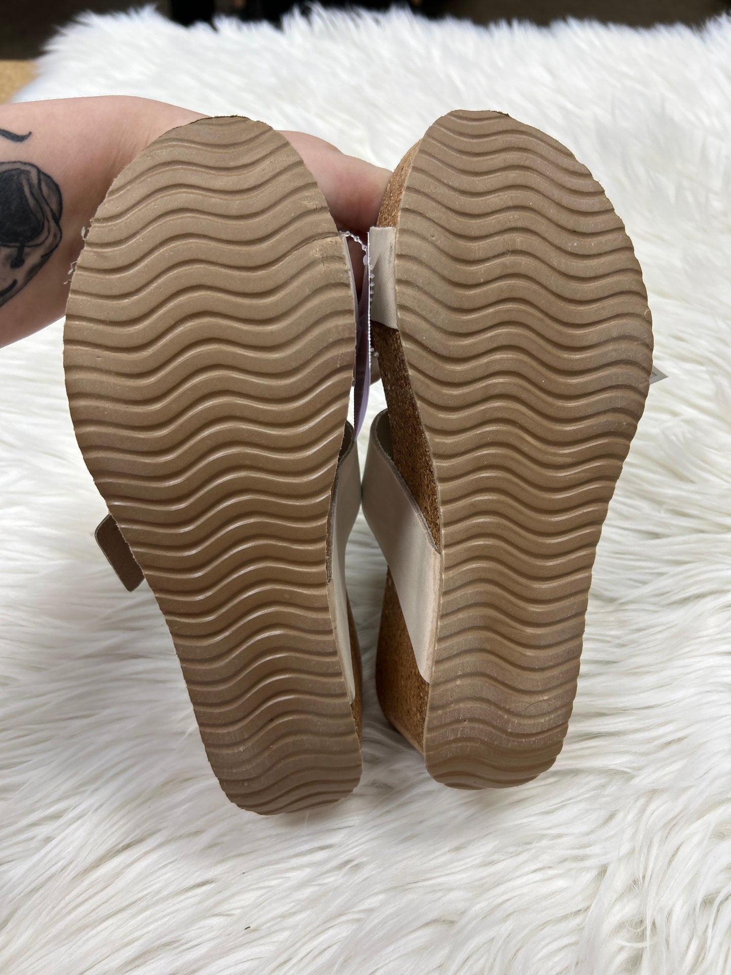 Sandals Heels Wedge By Clothes Mentor In Cream, Size:7.5 NEW