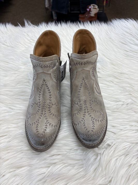 Boots Ankle Heels By Cmc In Brown, Size:7.5
