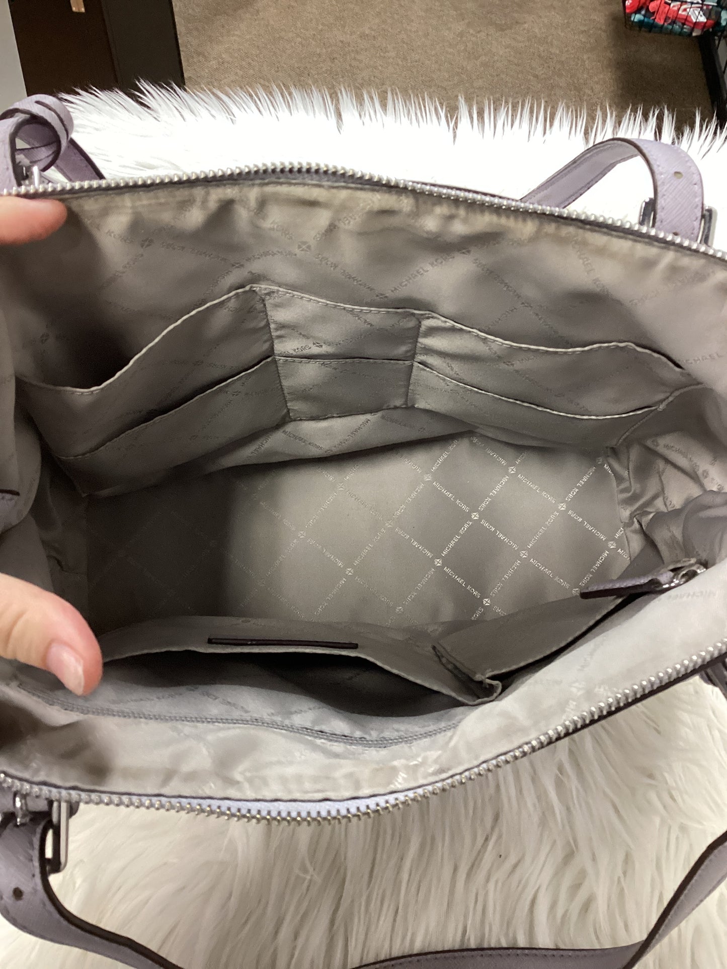 Handbag Designer By Michael Kors In Grey, Size:Large