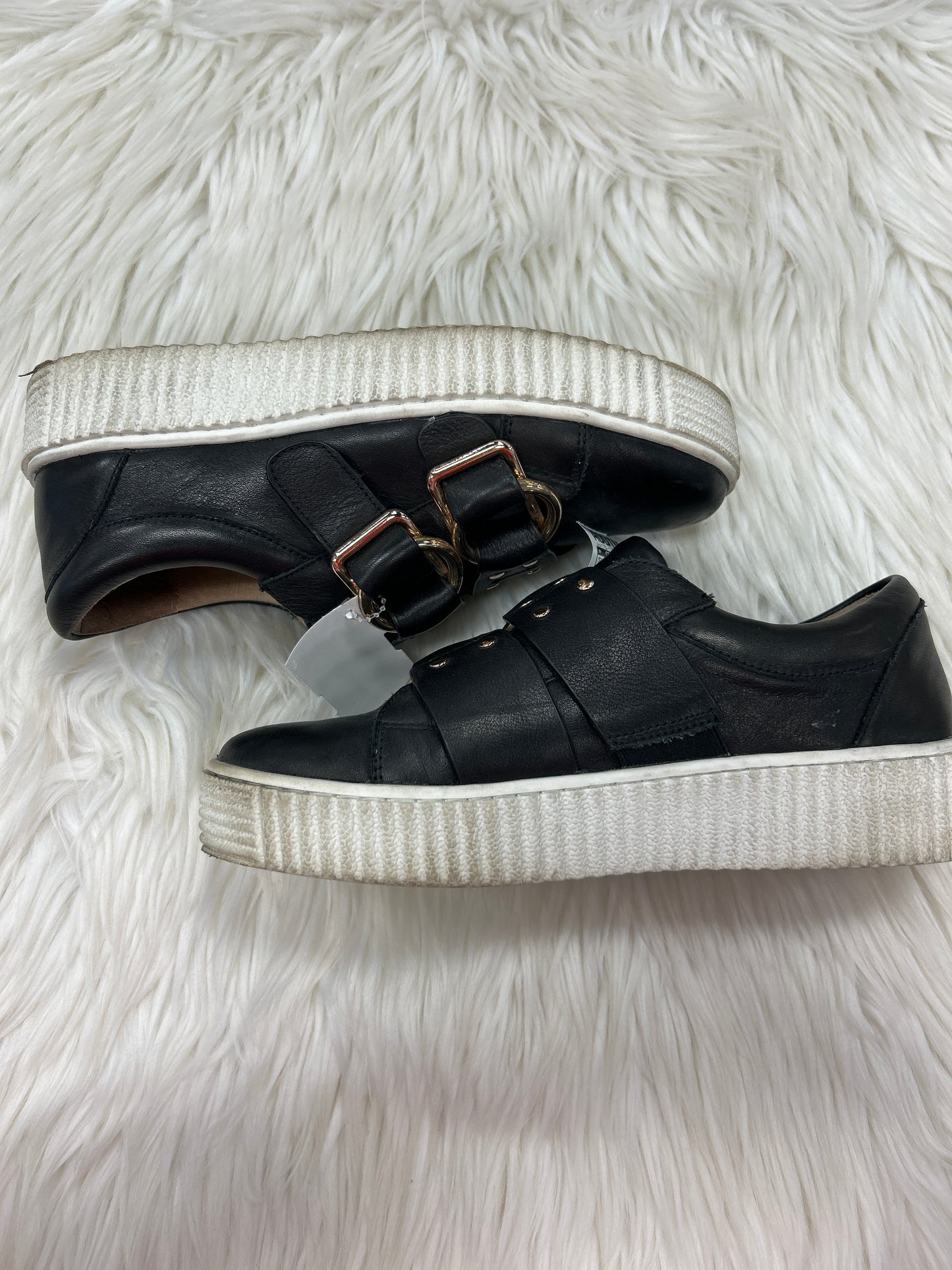 Shoes Sneakers By Cmc In Black, Size:7.5